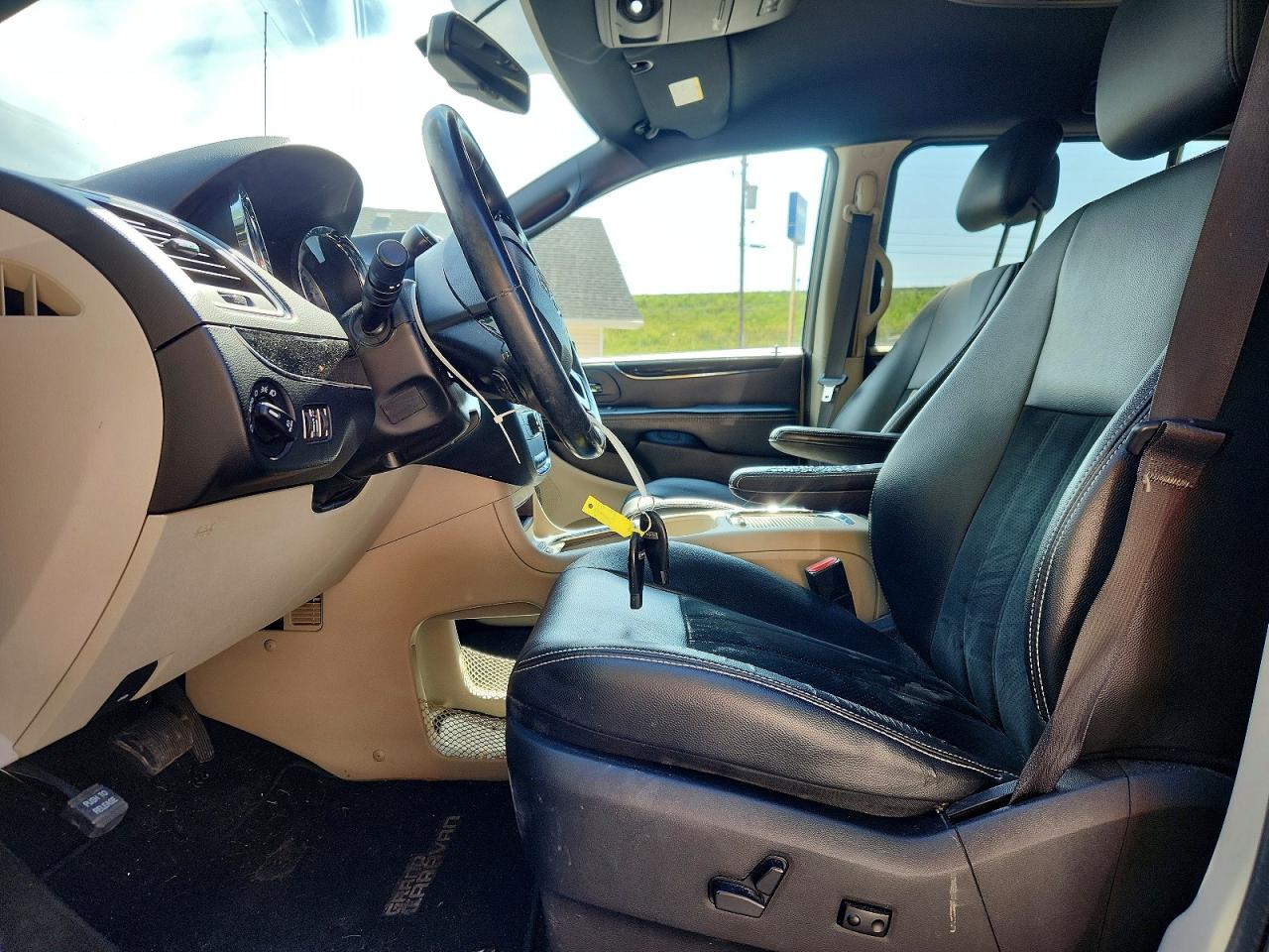 2017 Dodge Grand Caravan Sxt Charcoal vin: 2C4RDGCG5HR590050