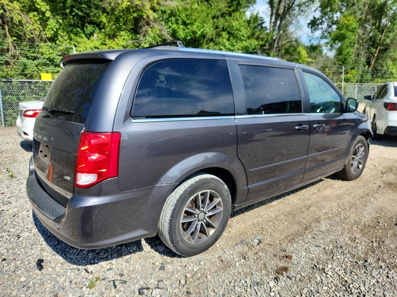 2017 Dodge Grand Caravan Sxt Charcoal vin: 2C4RDGCG5HR590050