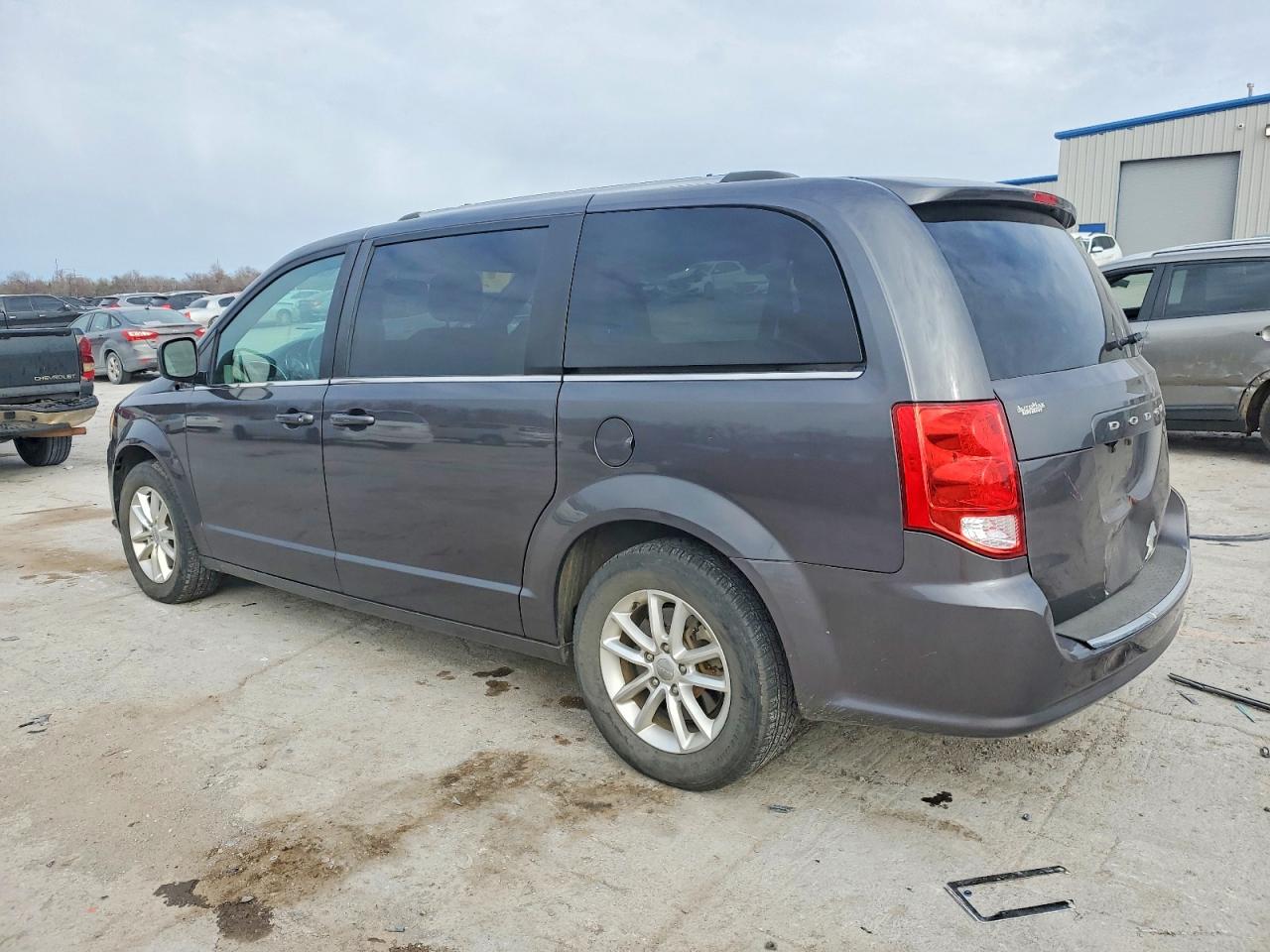 2018 Dodge Grand Caravan Sxt Gray vin: 2C4RDGCG5JR267669