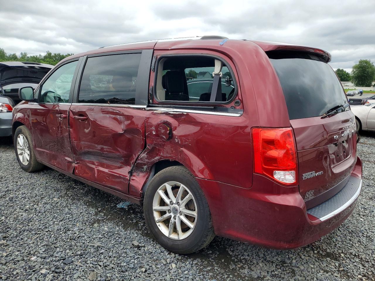 2019 Dodge Grand Caravan Sxt Maroon vin: 2C4RDGCG5KR663294
