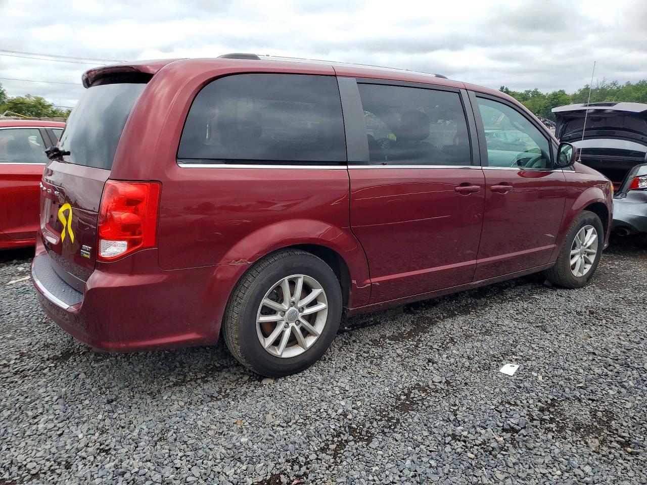 2019 Dodge Grand Caravan Sxt Maroon vin: 2C4RDGCG5KR663294