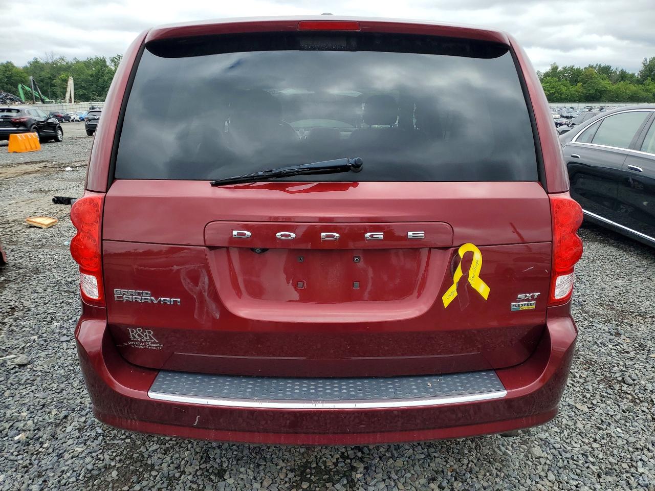 2019 Dodge Grand Caravan Sxt Maroon vin: 2C4RDGCG5KR663294