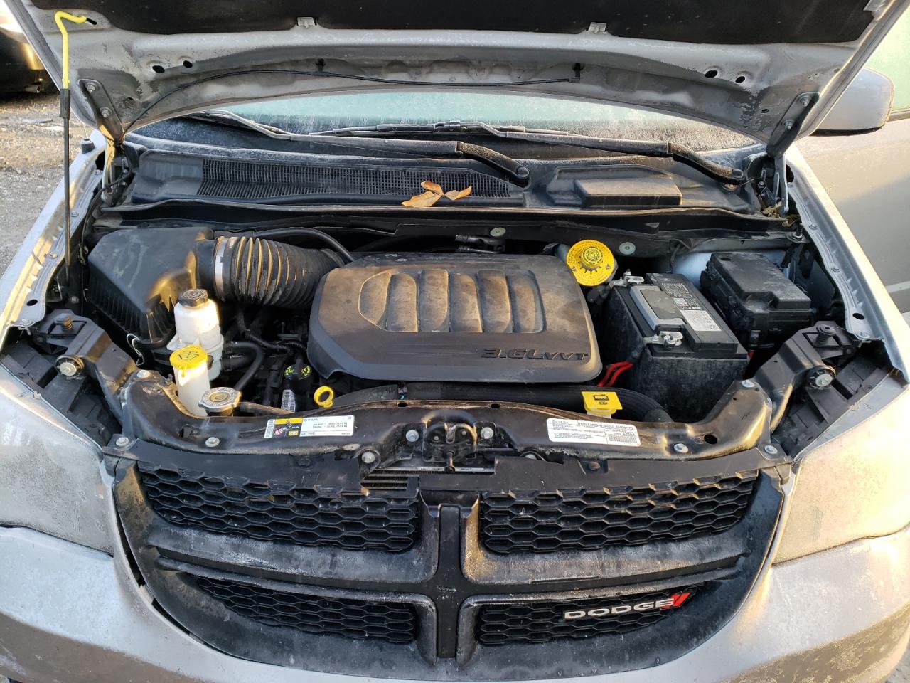 2019 Dodge Grand Caravan Sxt Silver vin: 2C4RDGCG5KR729472