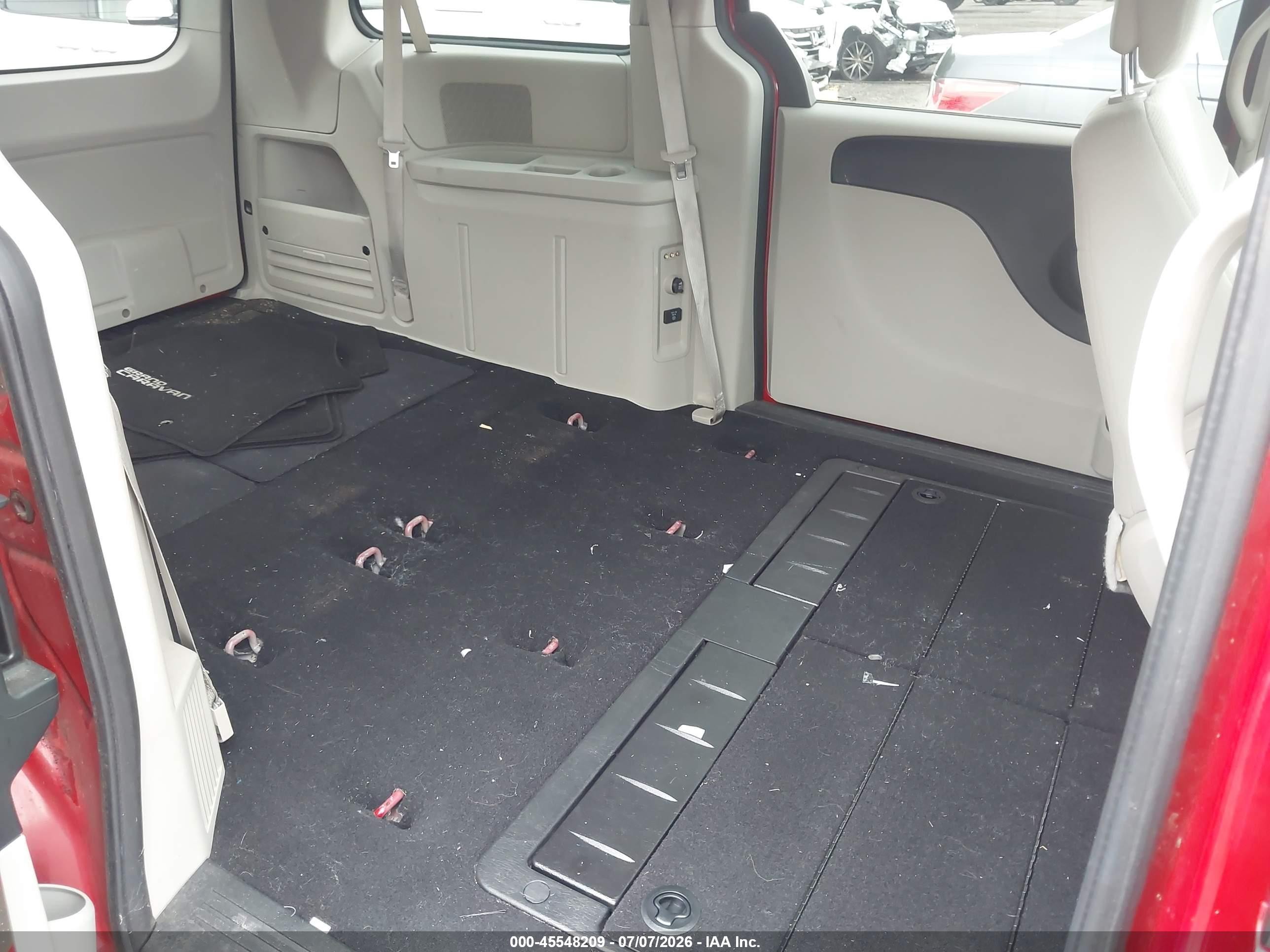 2012 Dodge Grand Caravan Sxt Red vin: 2C4RDGCG6CR249541