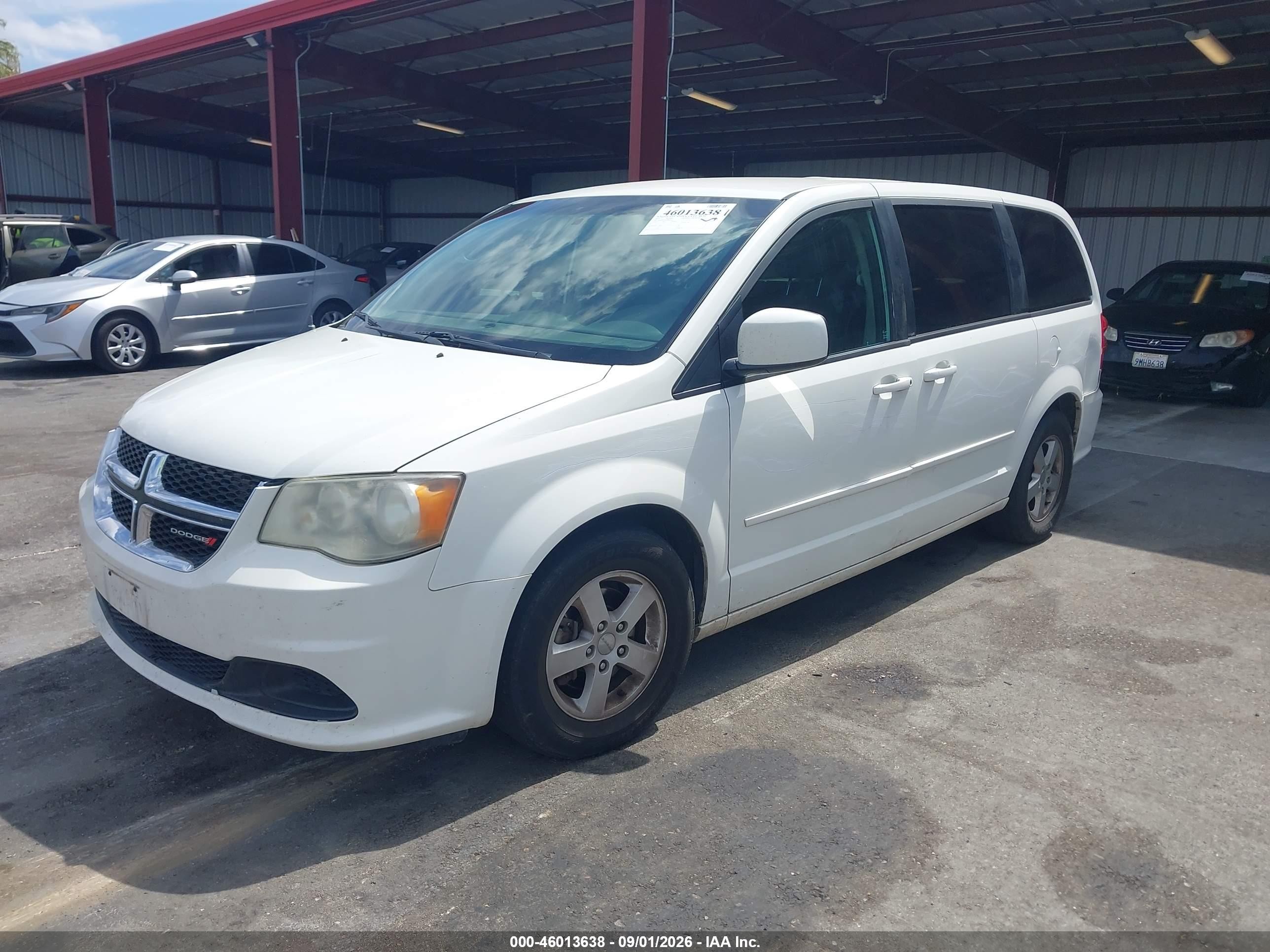 2013 Dodge Grand Caravan Sxt Белый vin: 2C4RDGCG6DR523953