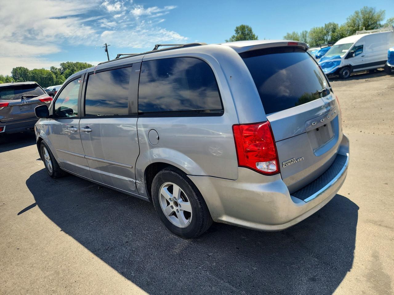 2013 Dodge Grand Caravan Sxt Silver vin: 2C4RDGCG6DR552546
