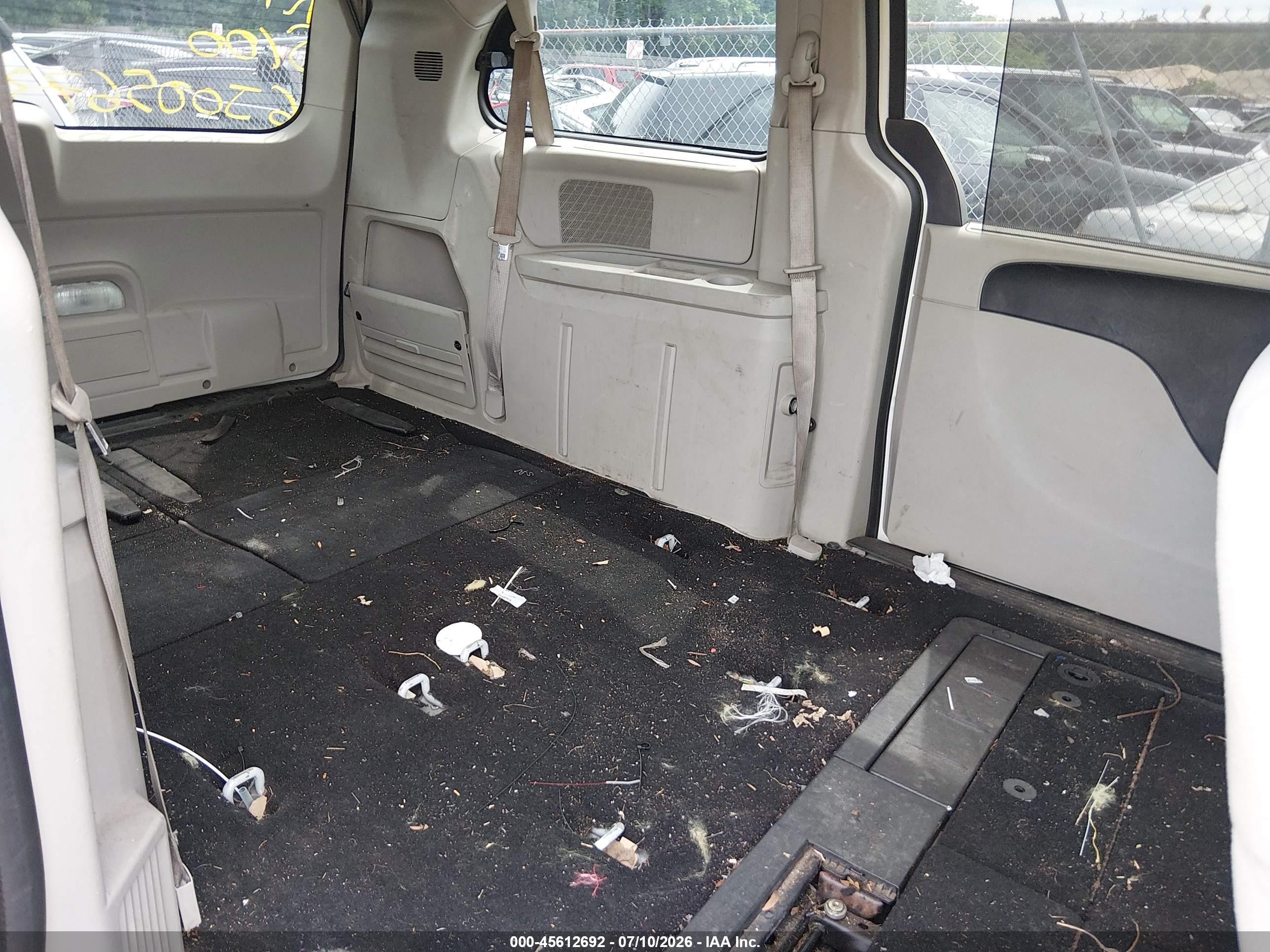 2013 Dodge Grand Caravan Sxt White vin: 2C4RDGCG6DR568049
