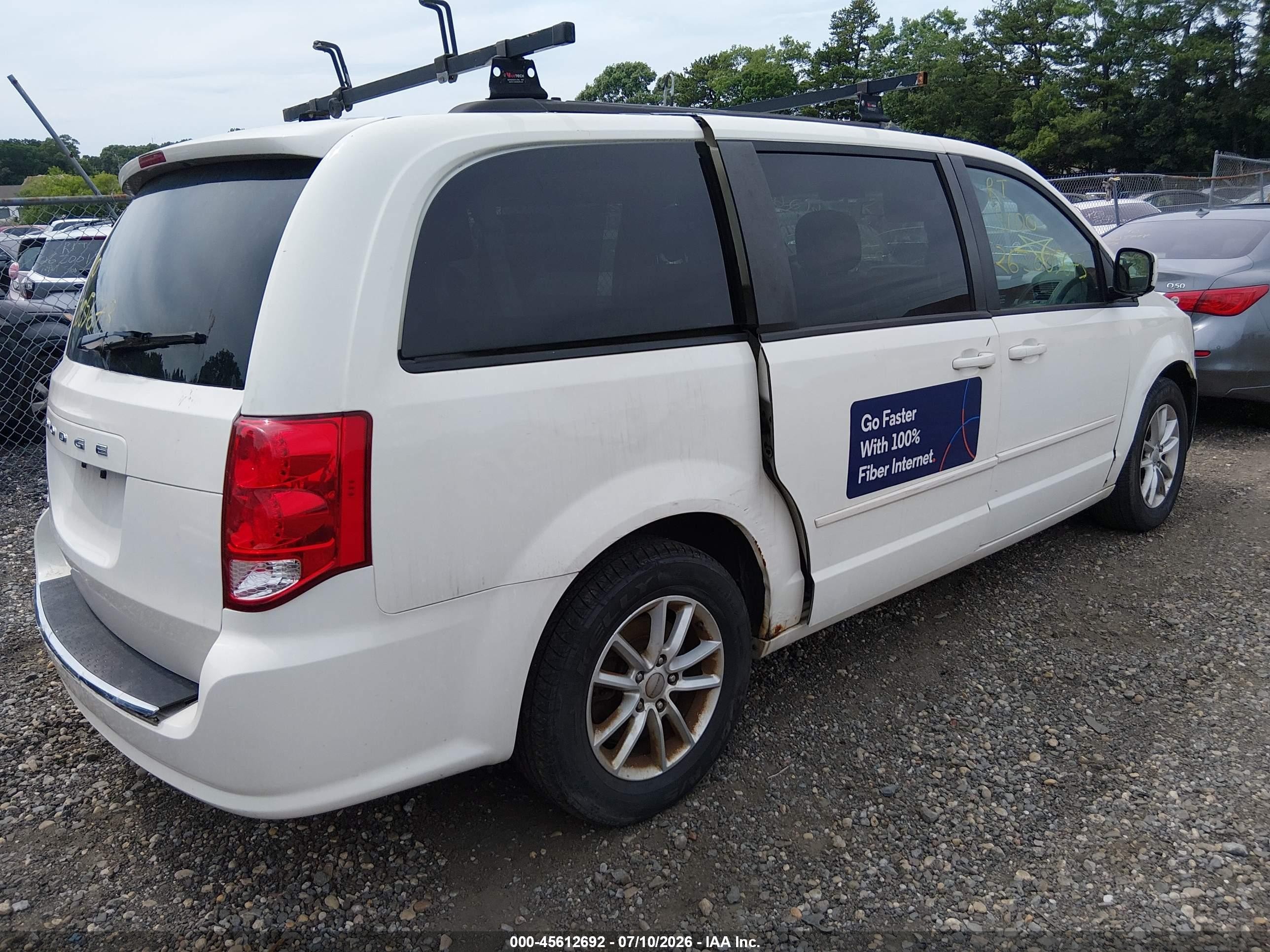 2013 Dodge Grand Caravan Sxt White vin: 2C4RDGCG6DR568049