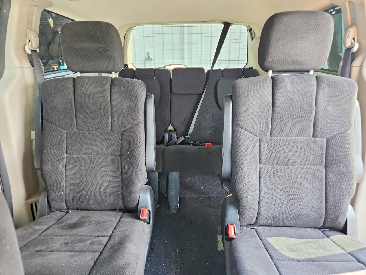 2013 Dodge Grand Caravan Sxt Серебряный vin: 2C4RDGCG6DR600255