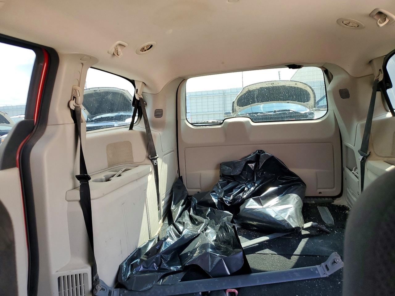 2013 Dodge Grand Caravan Sxt Red vin: 2C4RDGCG6DR626614