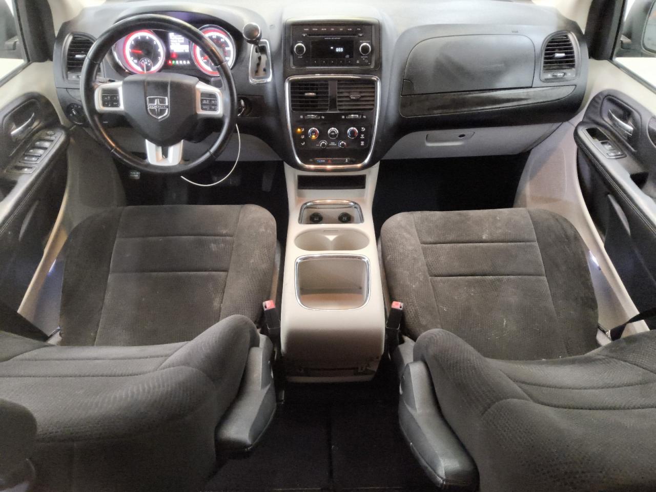 2013 Dodge Grand Caravan Sxt Silver vin: 2C4RDGCG6DR669172 Damage: Left Front Seat, Stained, Permanent