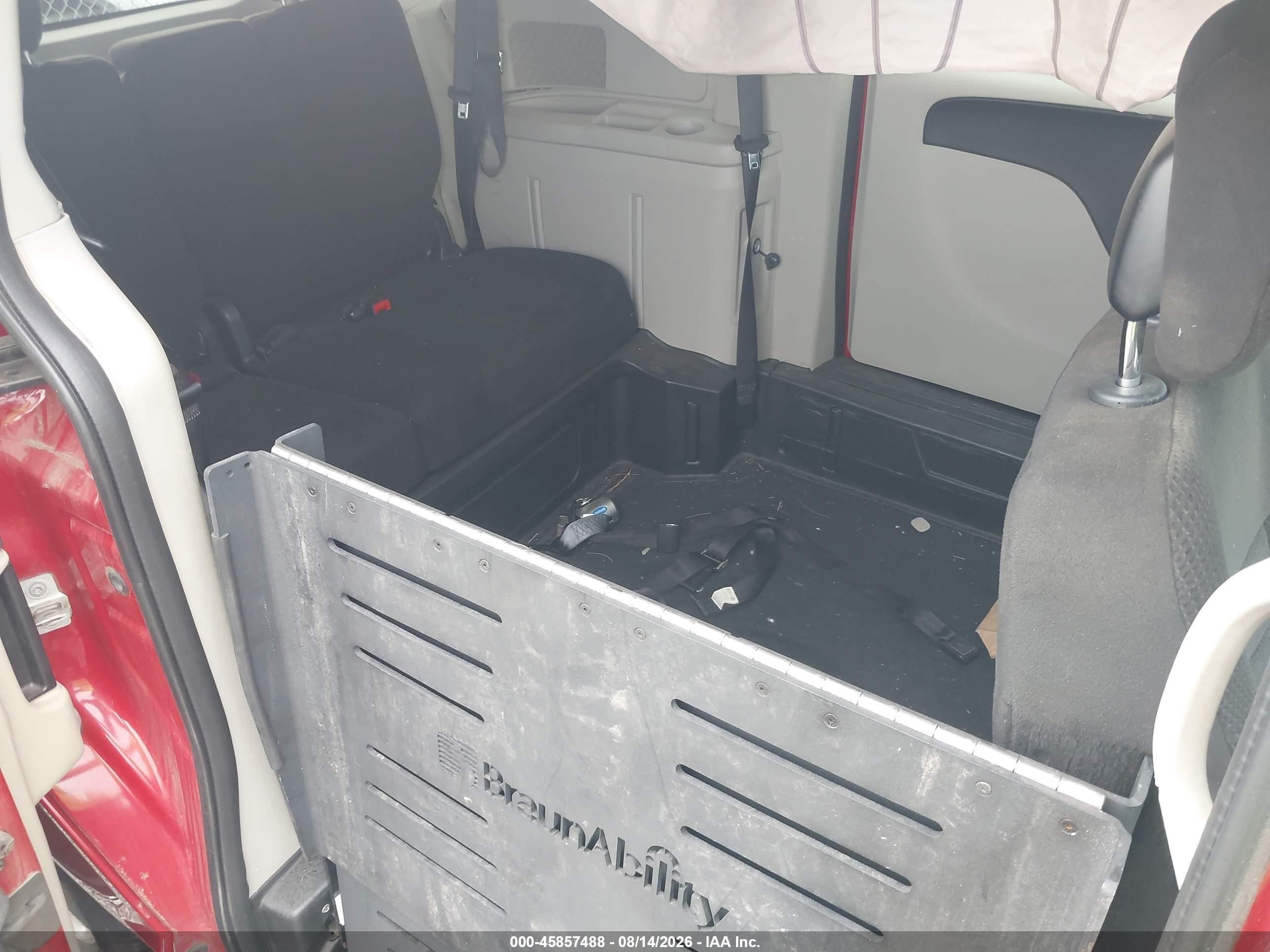 2013 Dodge Grand Caravan Sxt Красный vin: 2C4RDGCG6DR686053