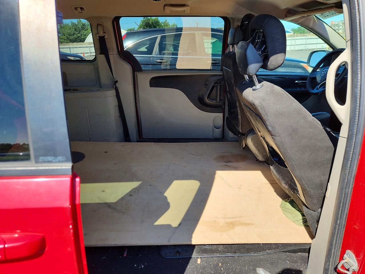 2013 Dodge Grand Caravan Sxt Red vin: 2C4RDGCG6DR717379