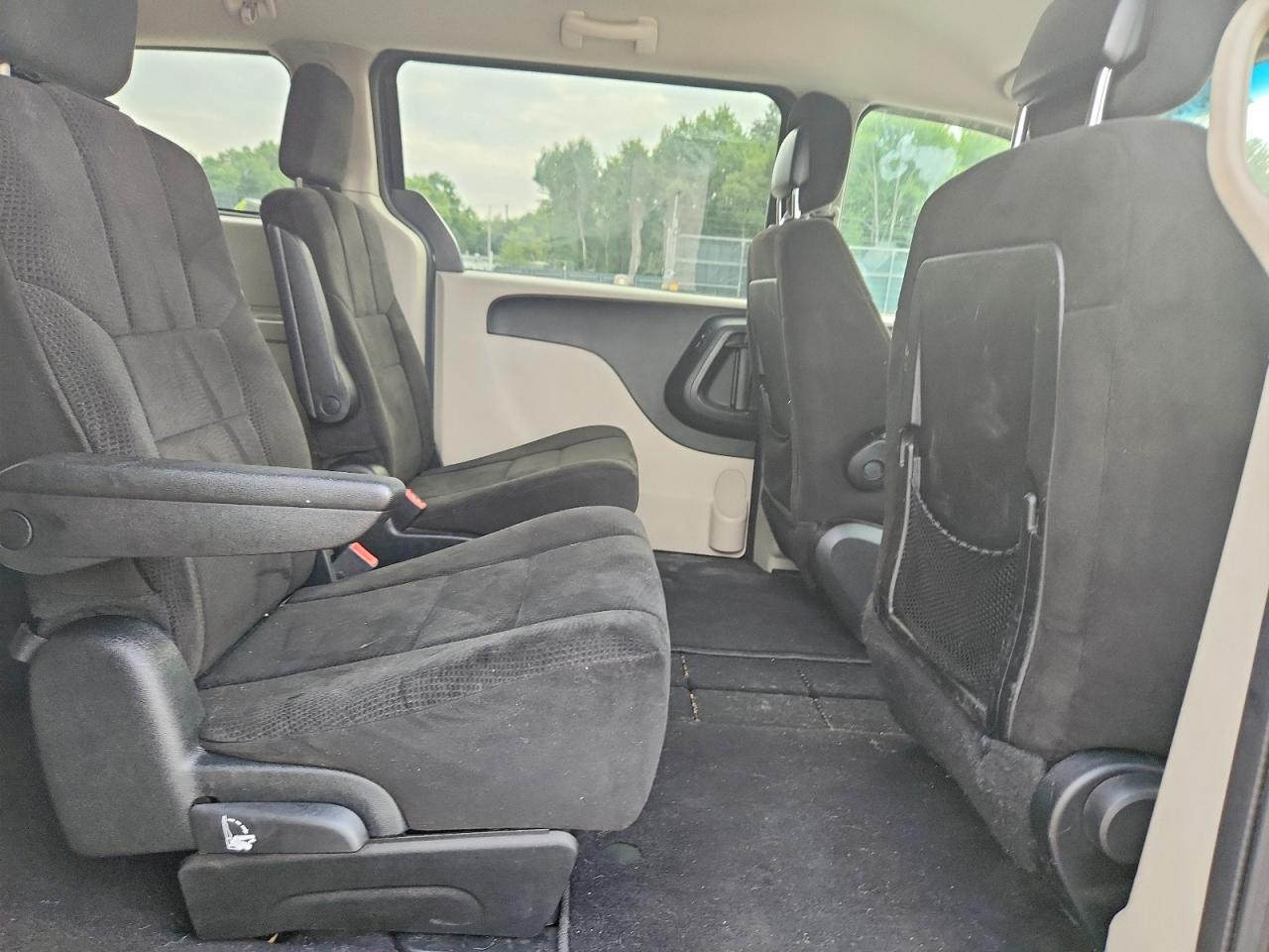 2013 Dodge Grand Caravan Sxt Black vin: 2C4RDGCG6DR719360