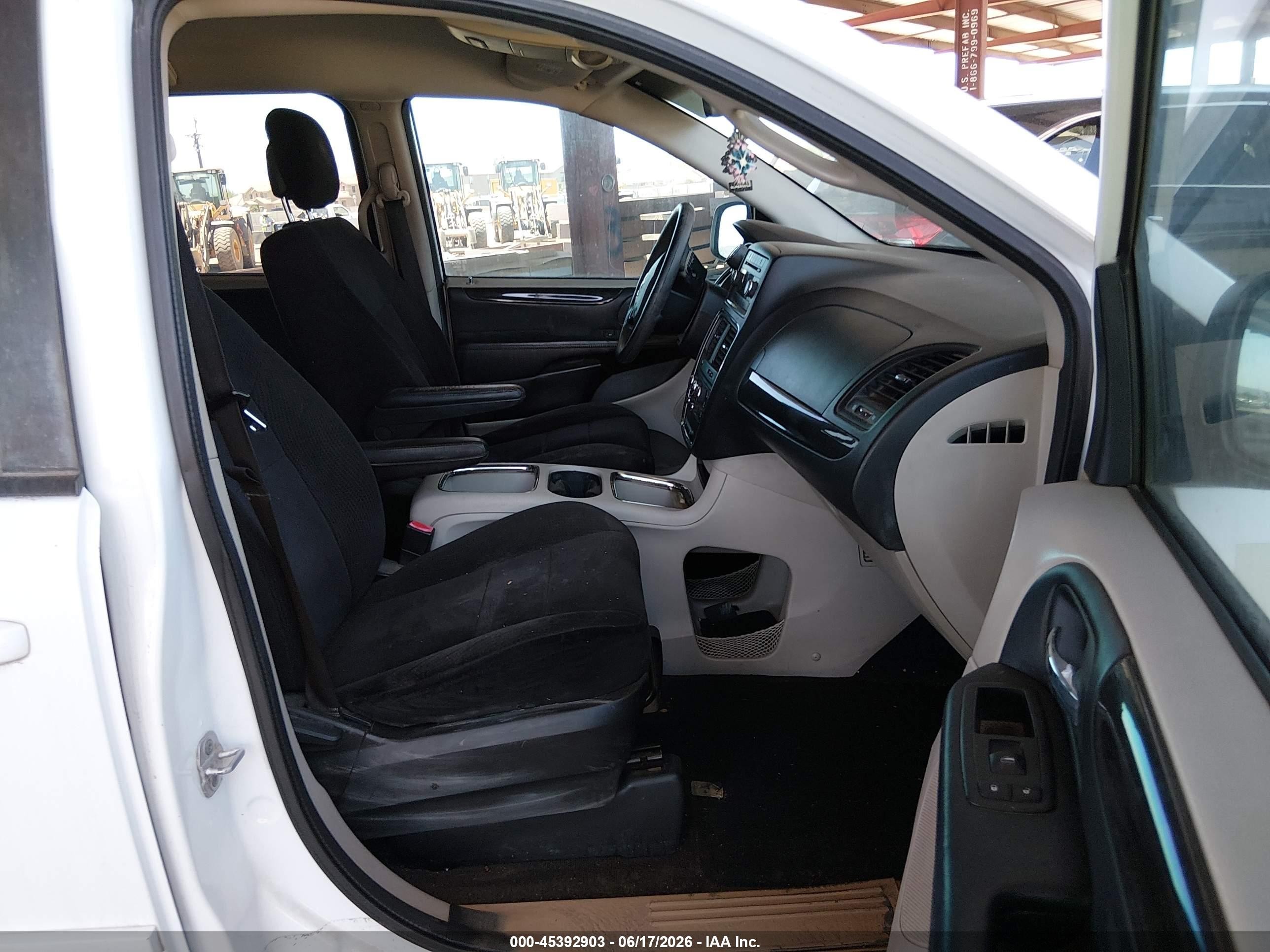 2013 Dodge Grand Caravan Sxt White vin: 2C4RDGCG6DR813464