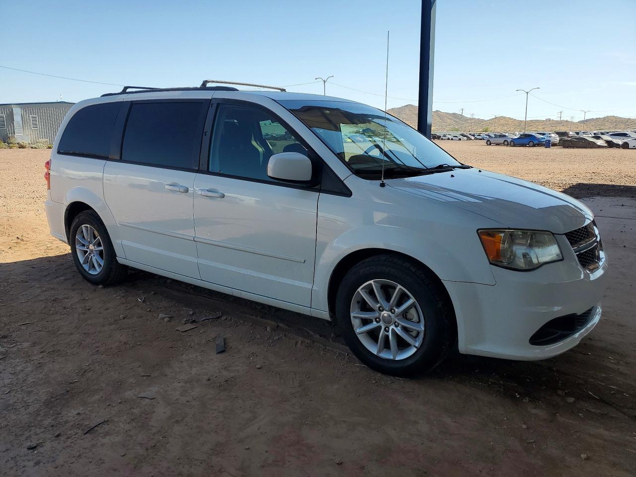 2013 Dodge Grand Caravan Sxt White vin: 2C4RDGCG6DR820656
