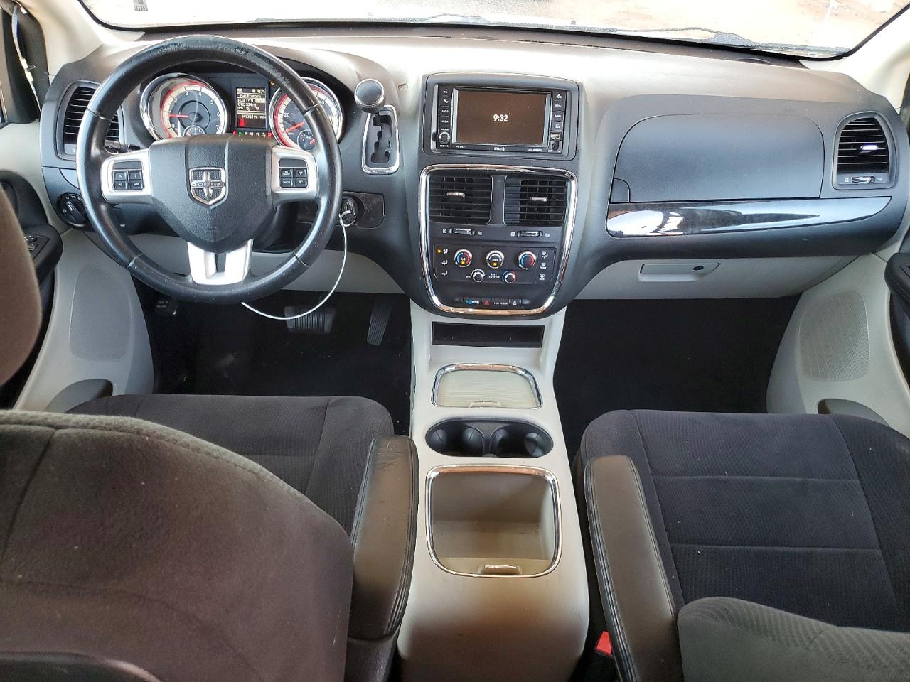 2013 Dodge Grand Caravan Sxt White vin: 2C4RDGCG6DR820656