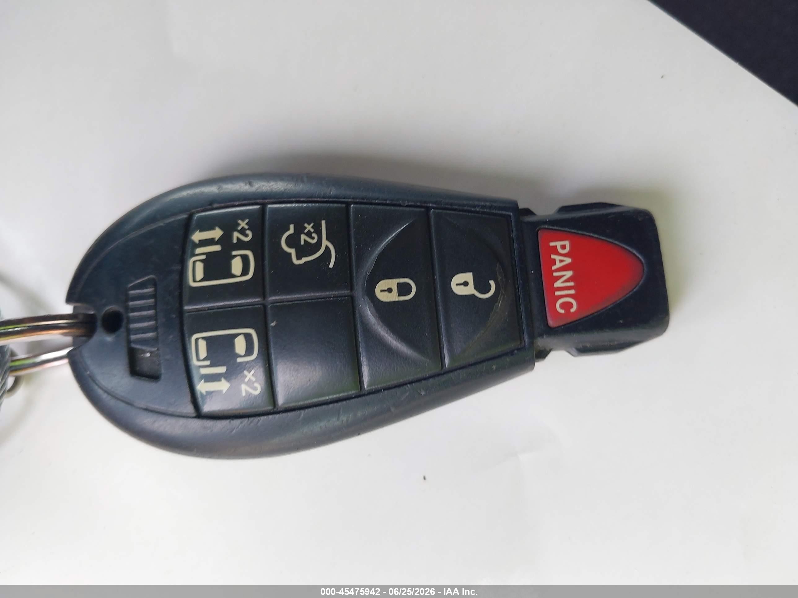 2014 Dodge Grand Caravan Sxt Blue vin: 2C4RDGCG6ER154030