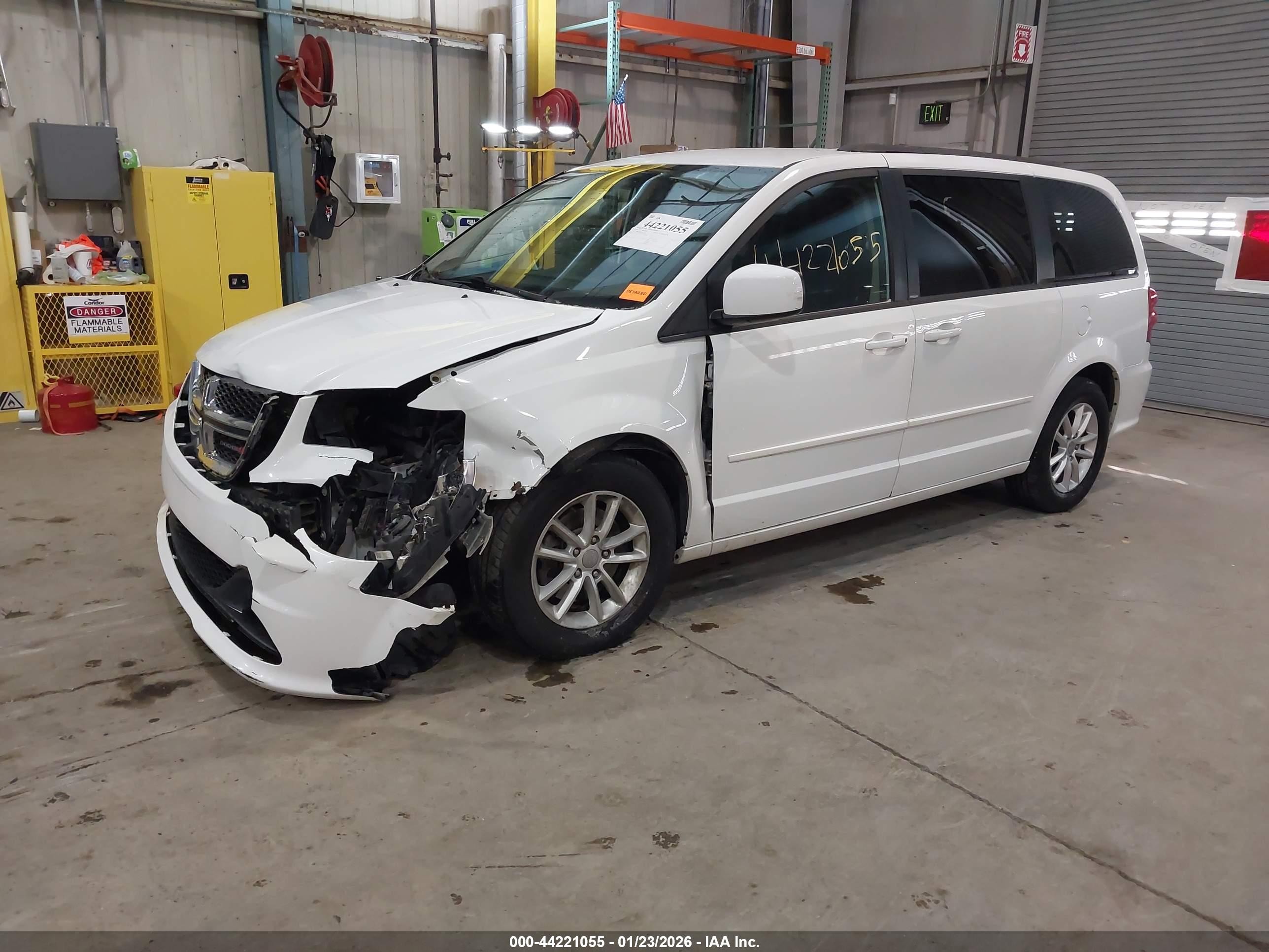 2014 Dodge Grand Caravan Sxt White vin: 2C4RDGCG6ER161091
