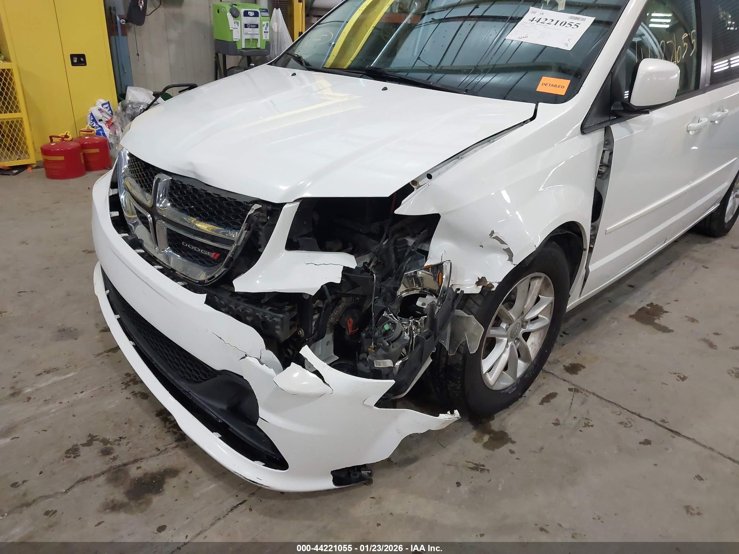 2014 Dodge Grand Caravan Sxt White vin: 2C4RDGCG6ER161091