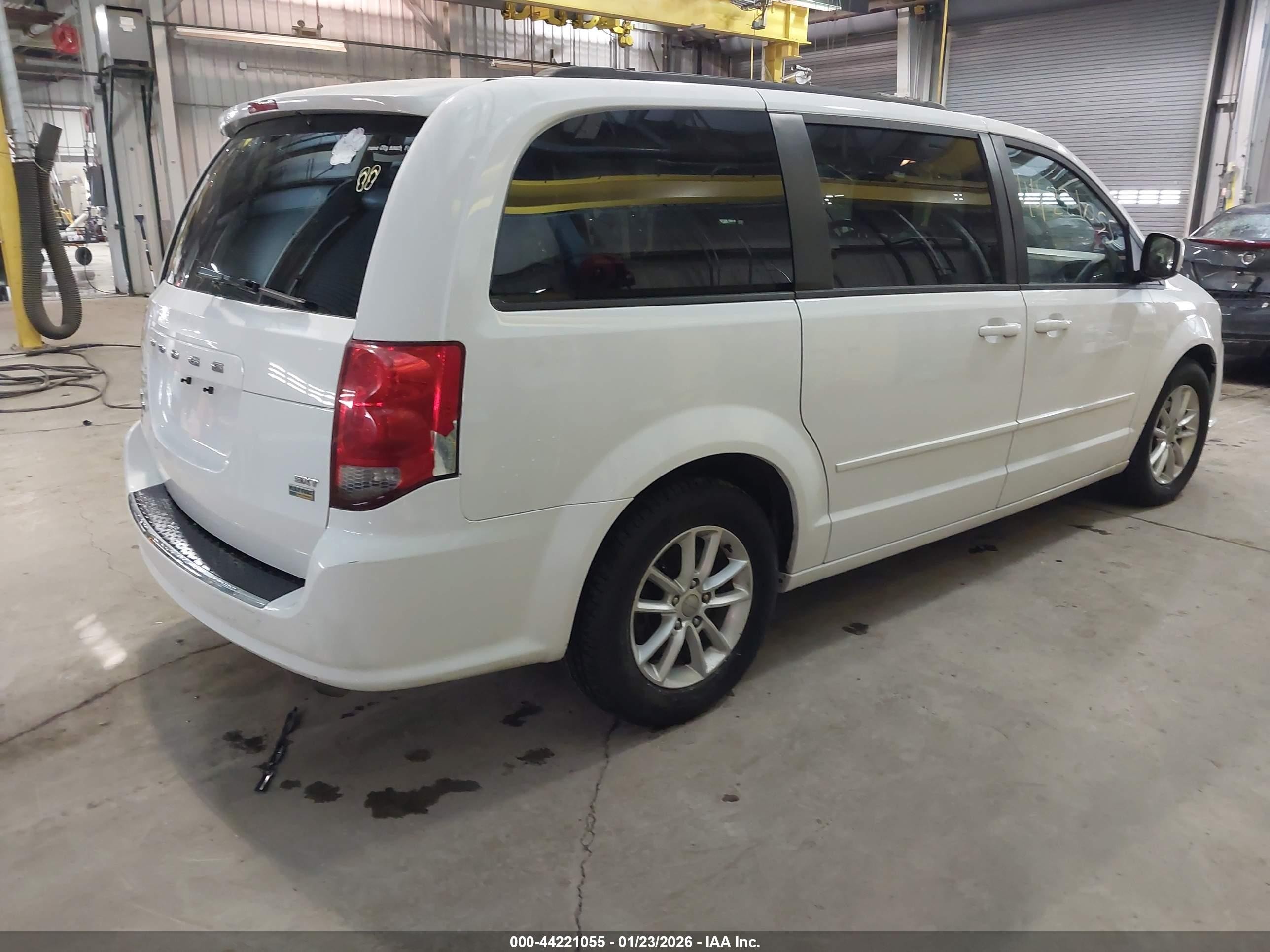 2014 Dodge Grand Caravan Sxt White vin: 2C4RDGCG6ER161091