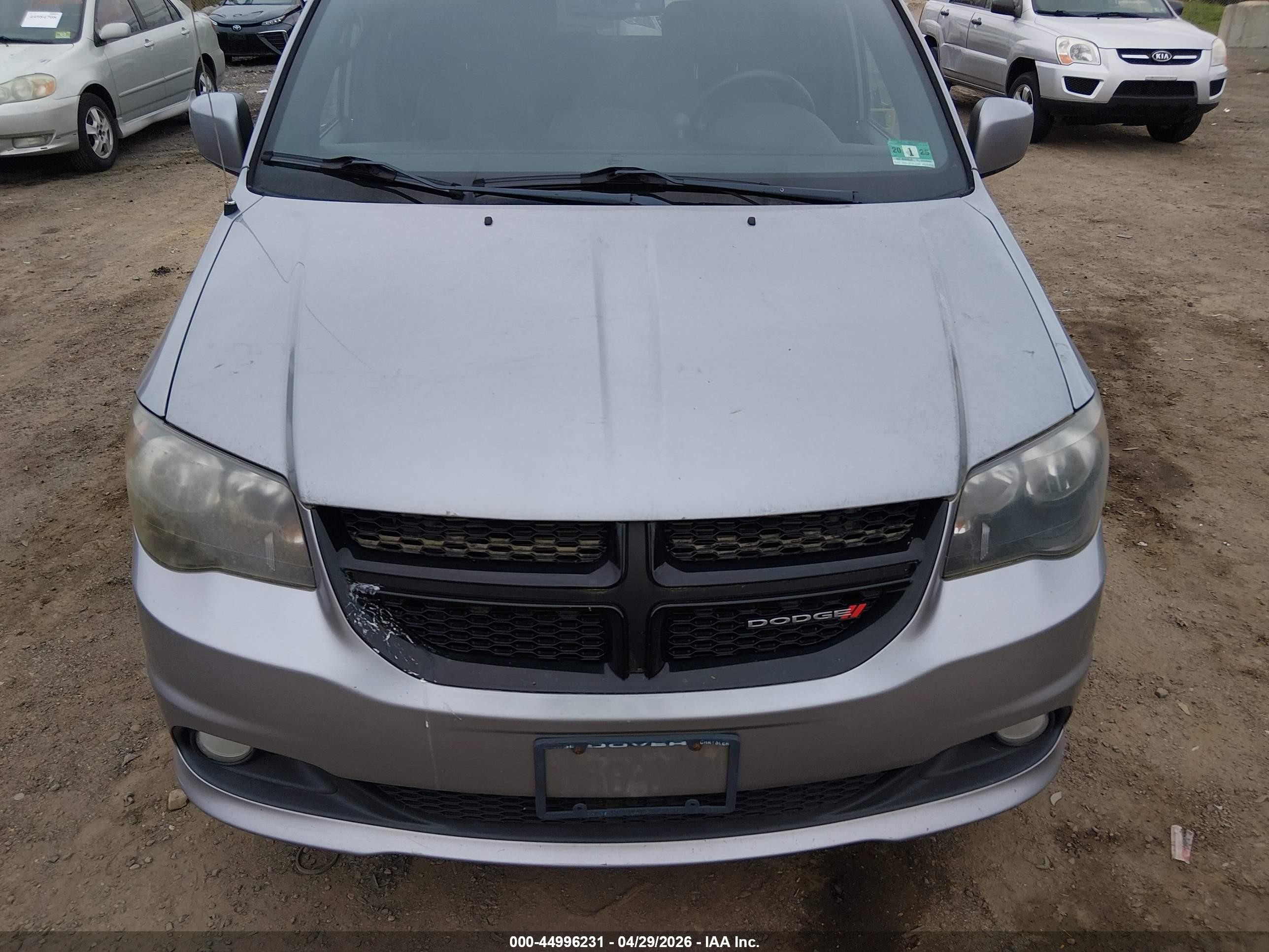 2014 Dodge Grand Caravan Sxt 30th Anniversary Silver vin: 2C4RDGCG6ER261465