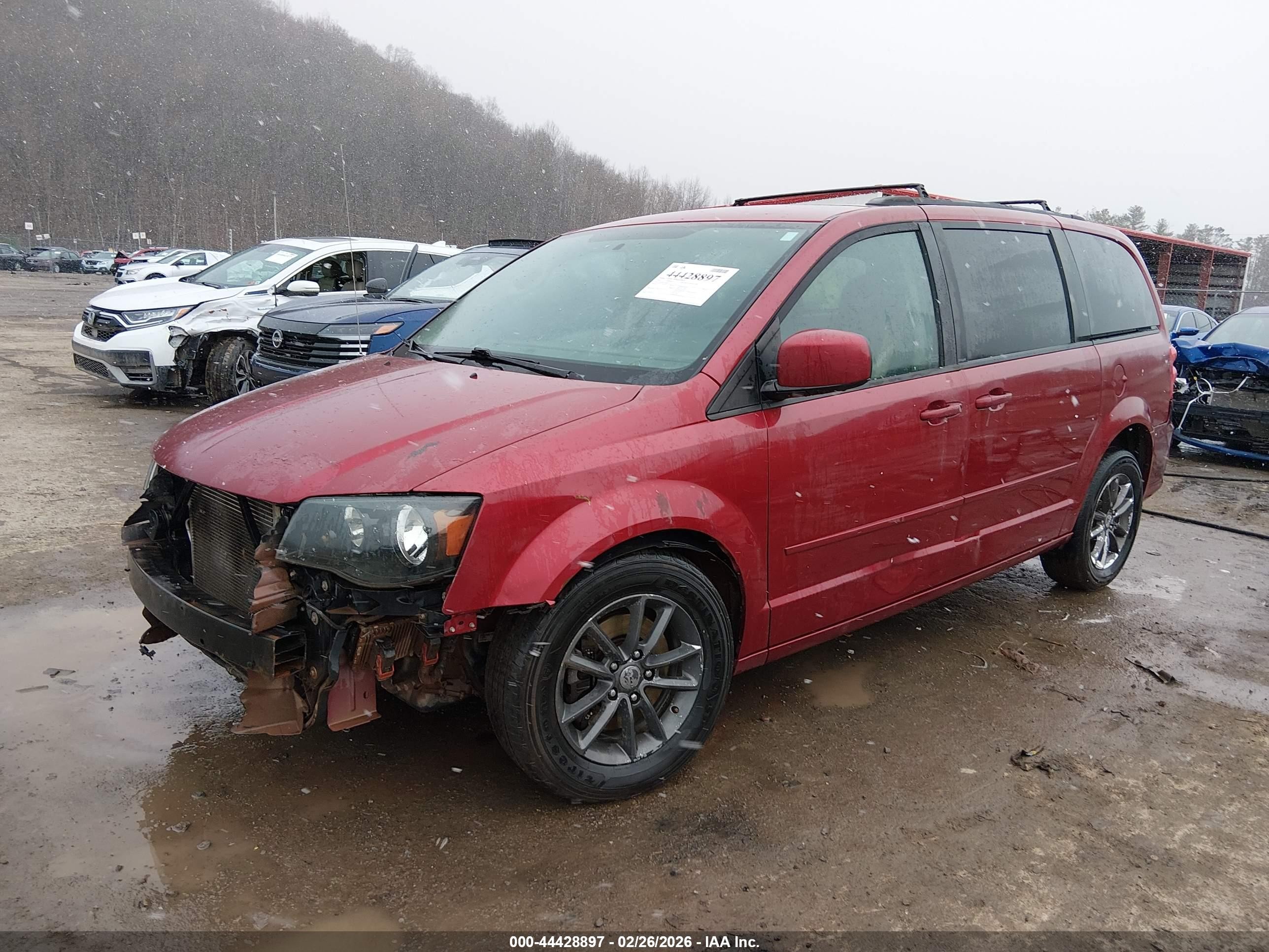 2014 Dodge Grand Caravan Sxt Красный vin: 2C4RDGCG6ER273731