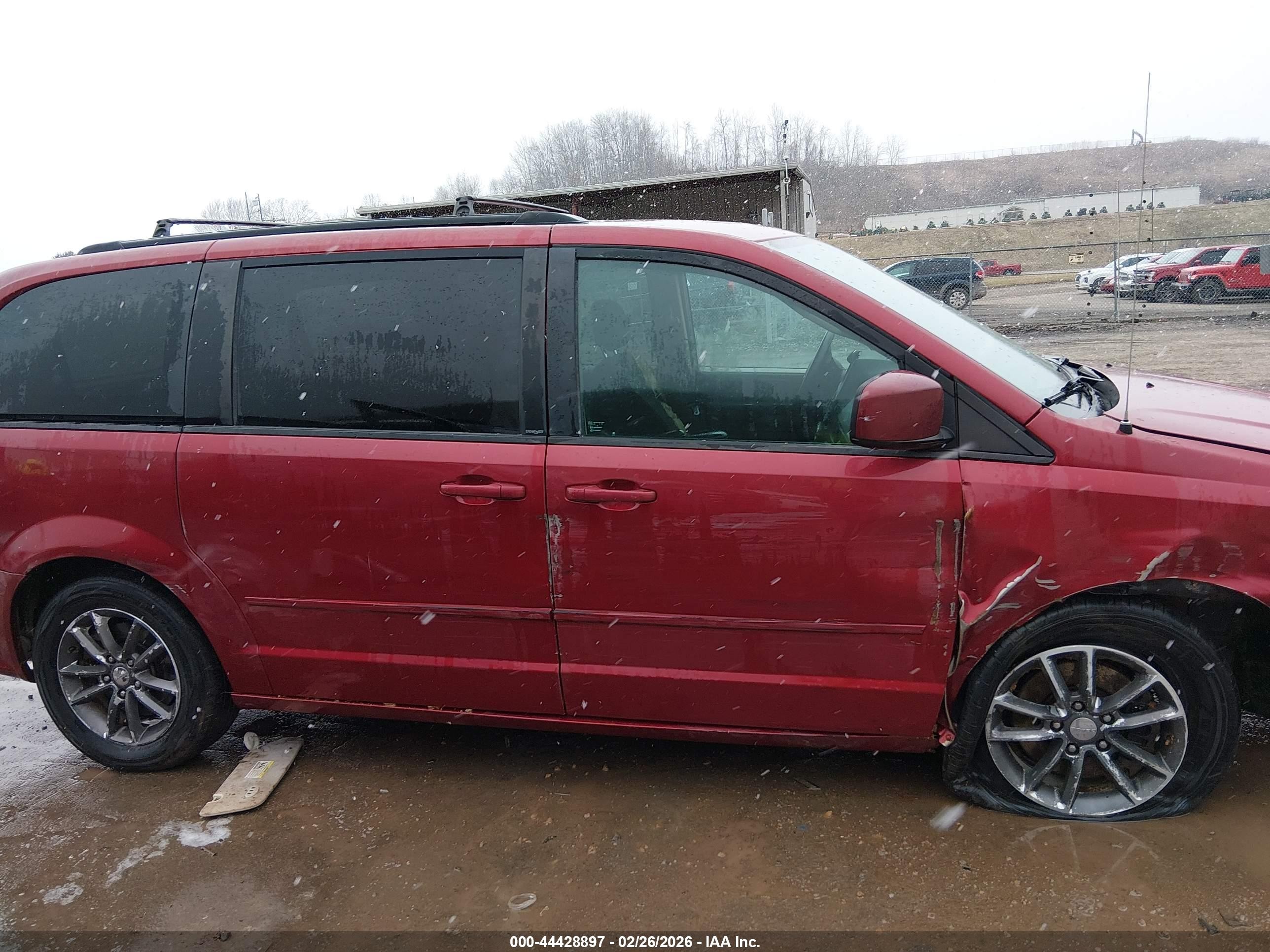 2014 Dodge Grand Caravan Sxt Красный vin: 2C4RDGCG6ER273731