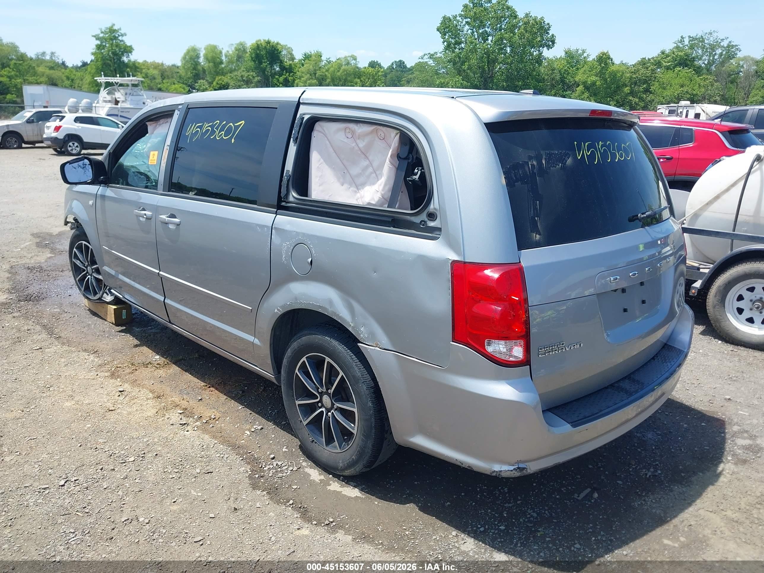 2014 Dodge Grand Caravan Sxt 30th Anniversary Silver vin: 2C4RDGCG6ER450584