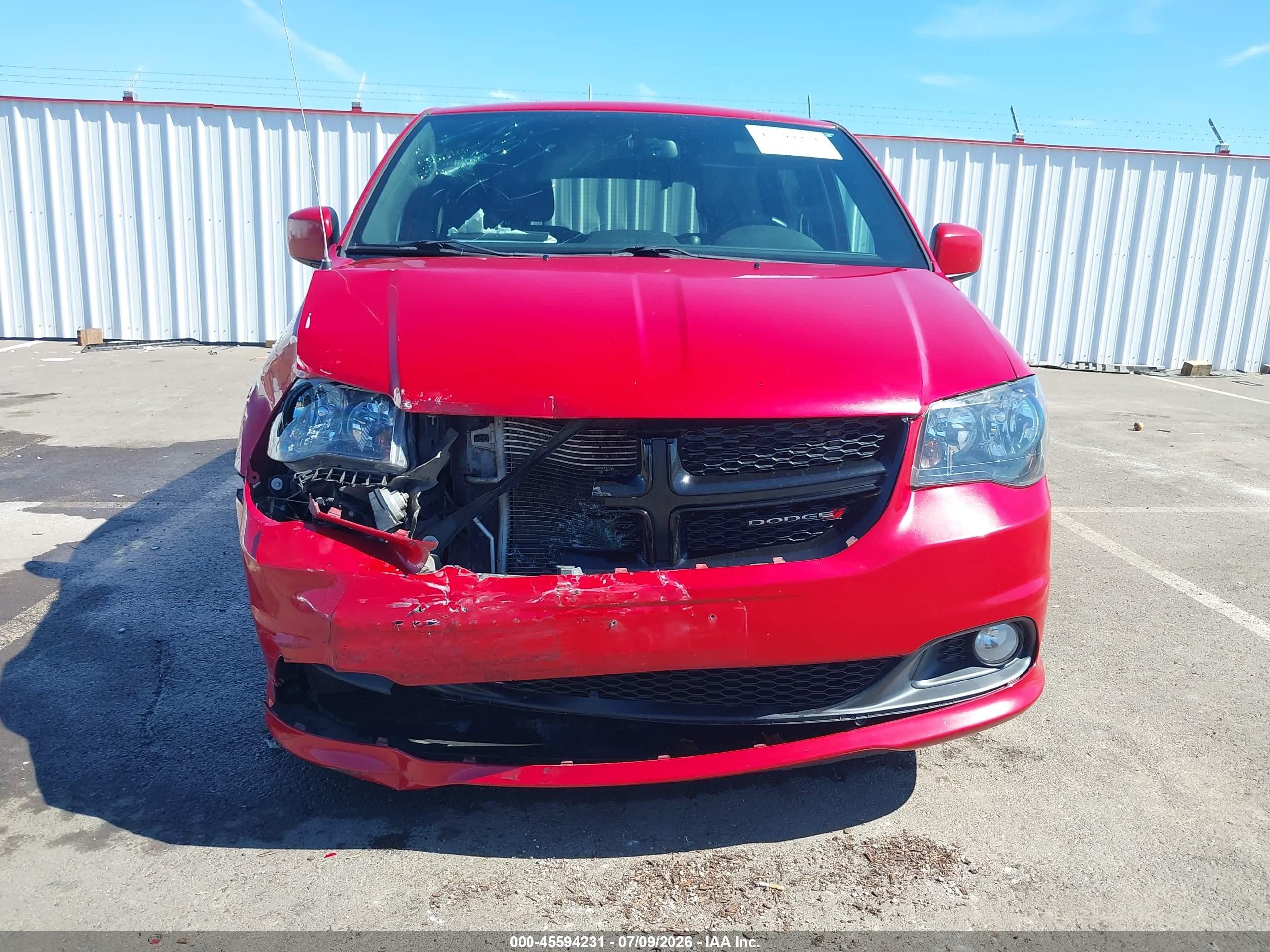 2015 Dodge Grand Caravan Sxt Red vin: 2C4RDGCG6FR587137