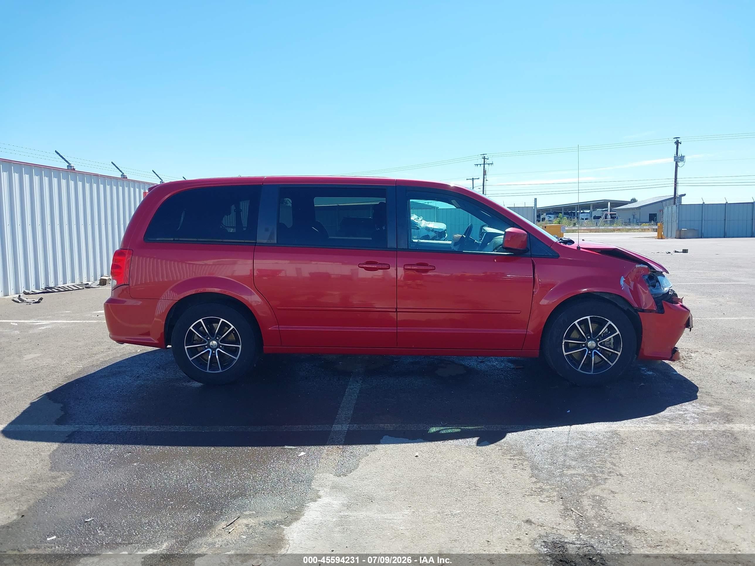 2015 Dodge Grand Caravan Sxt Red vin: 2C4RDGCG6FR587137