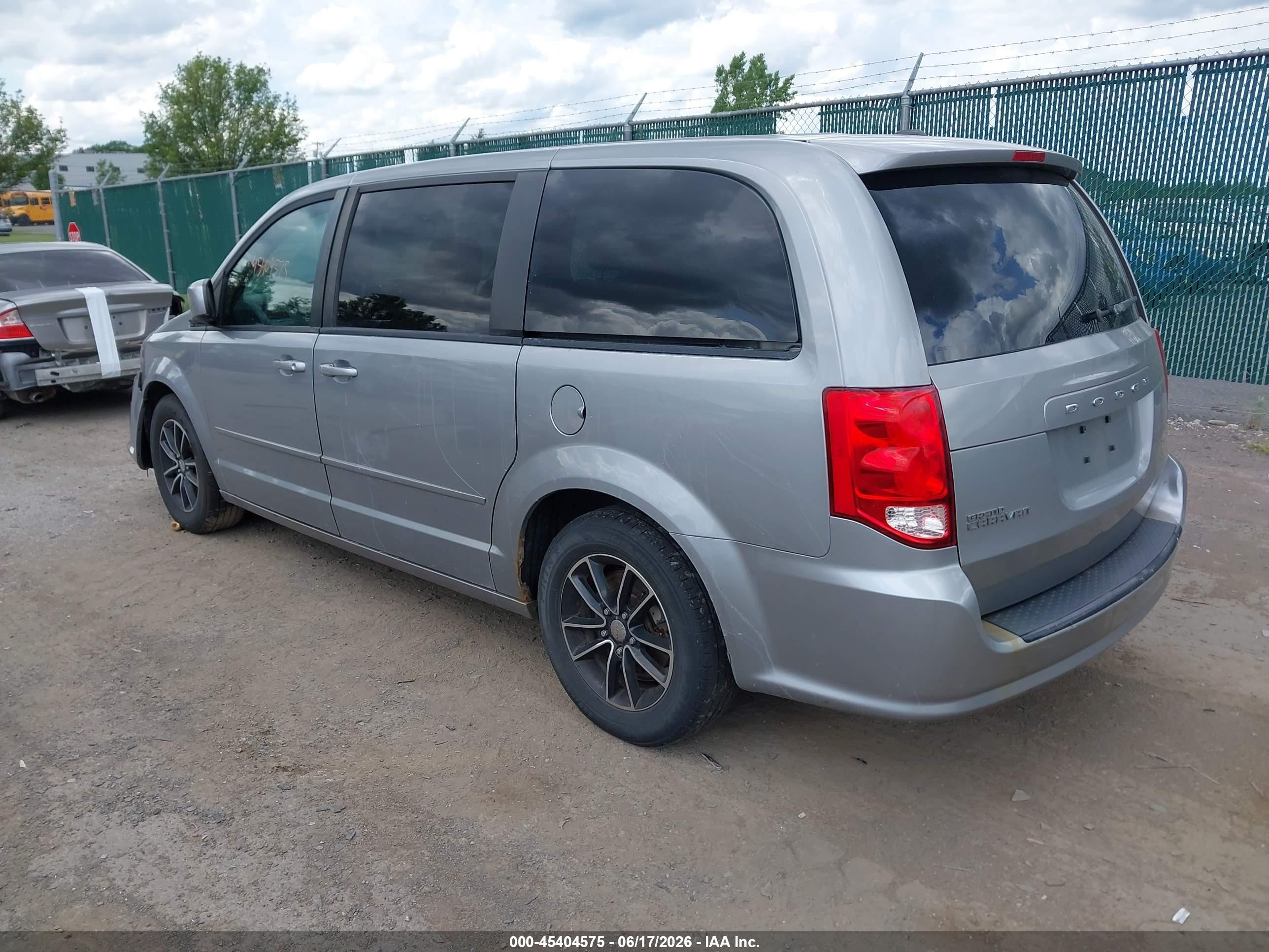 2015 Dodge Grand Caravan Sxt Plus Gray vin: 2C4RDGCG6FR652052