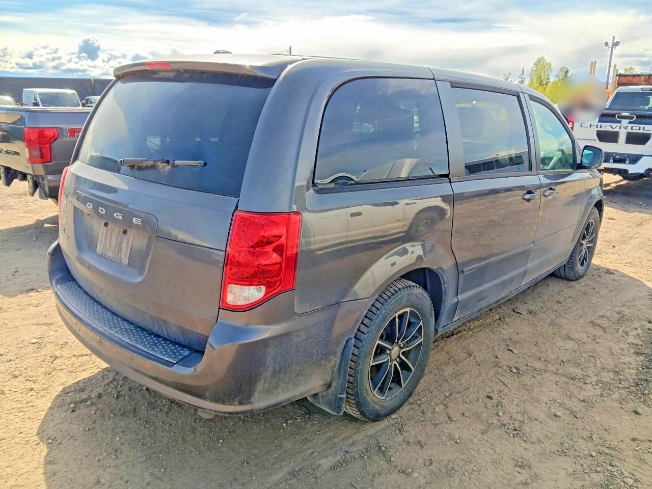 2015 Dodge Grand Caravan Sxt Серый vin: 2C4RDGCG6FR688338