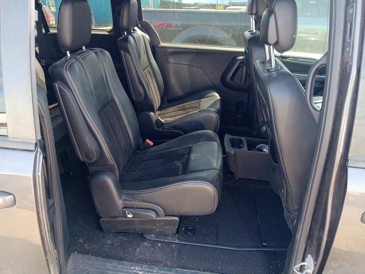 2015 Dodge Grand Caravan Sxt Серый vin: 2C4RDGCG6FR688338