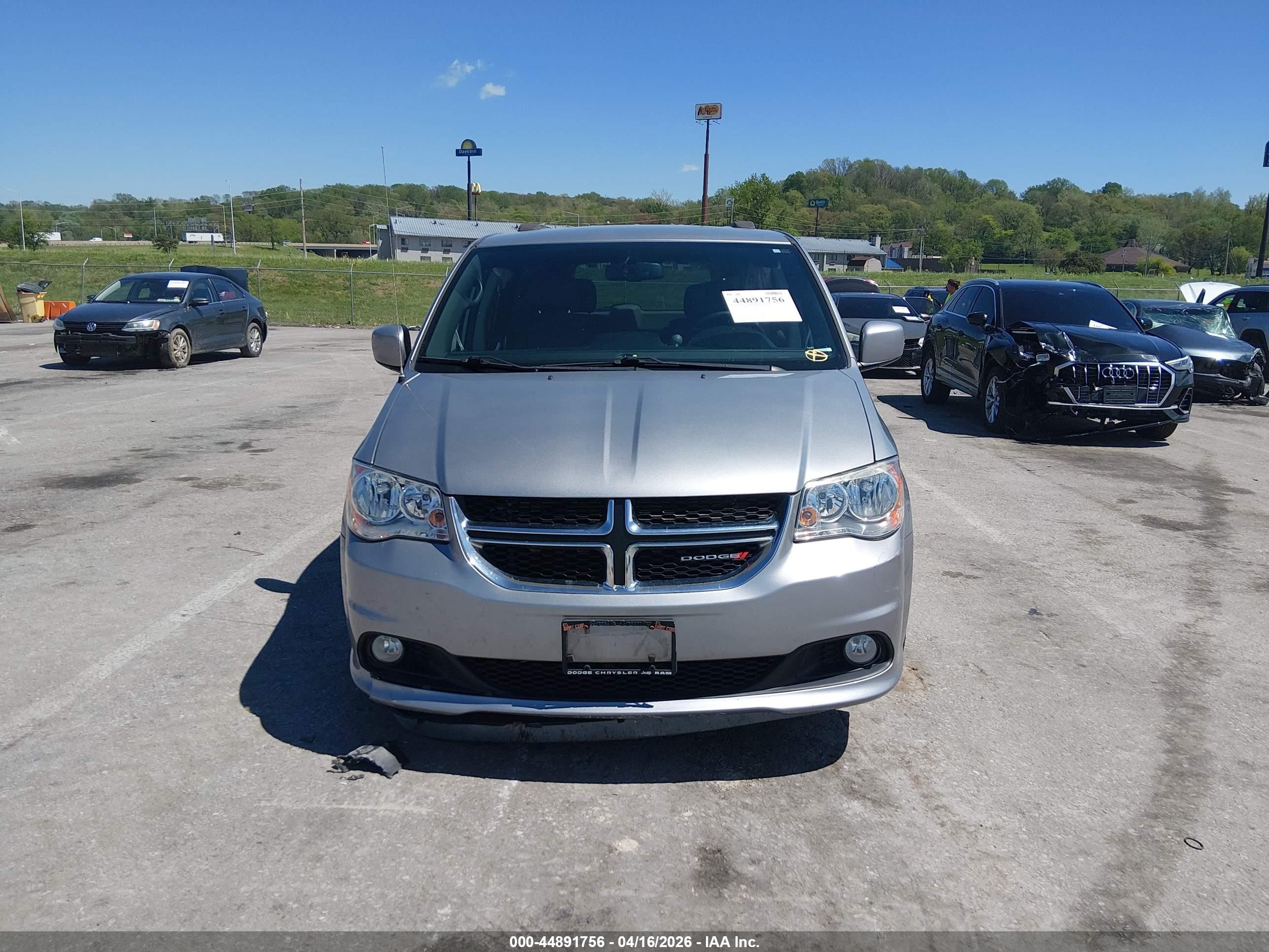 2017 Dodge Grand Caravan Sxt Gray vin: 2C4RDGCG6HR612329