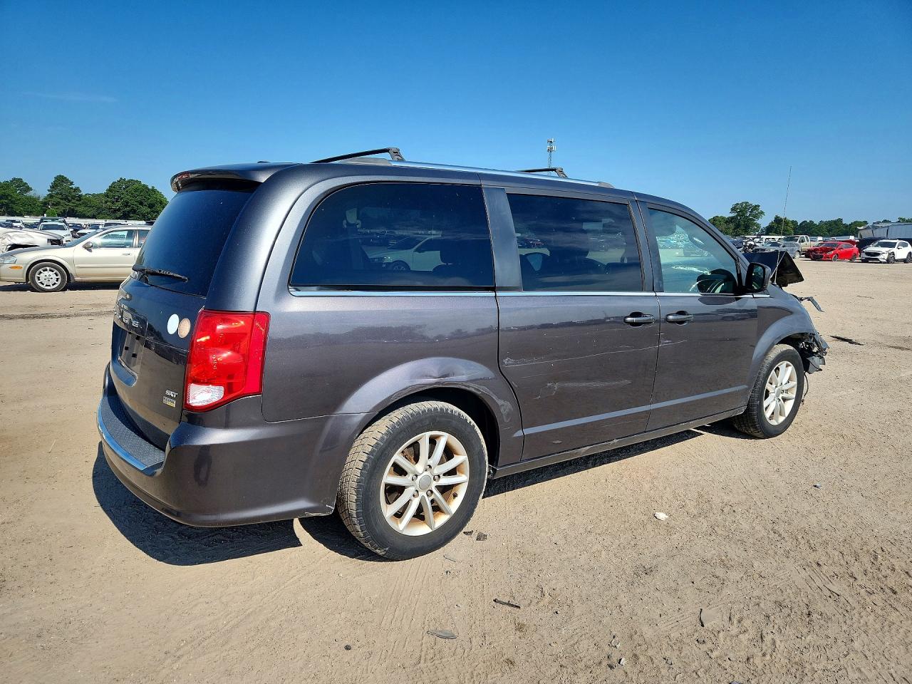 2018 Dodge Grand Caravan Sxt Gray vin: 2C4RDGCG6JR327622