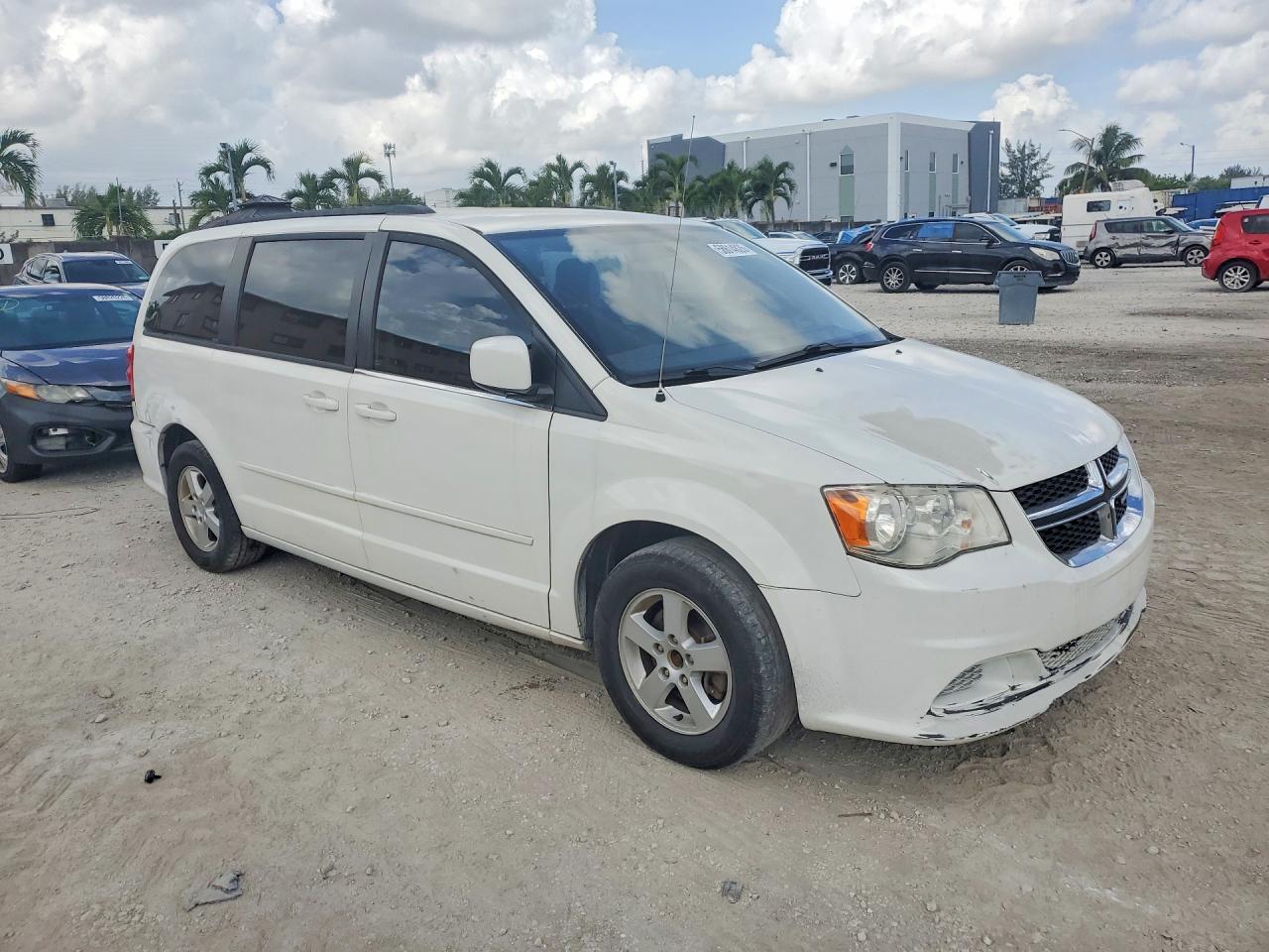 2012 Dodge Grand Caravan Sxt Silver vin: 2C4RDGCG7CR284413