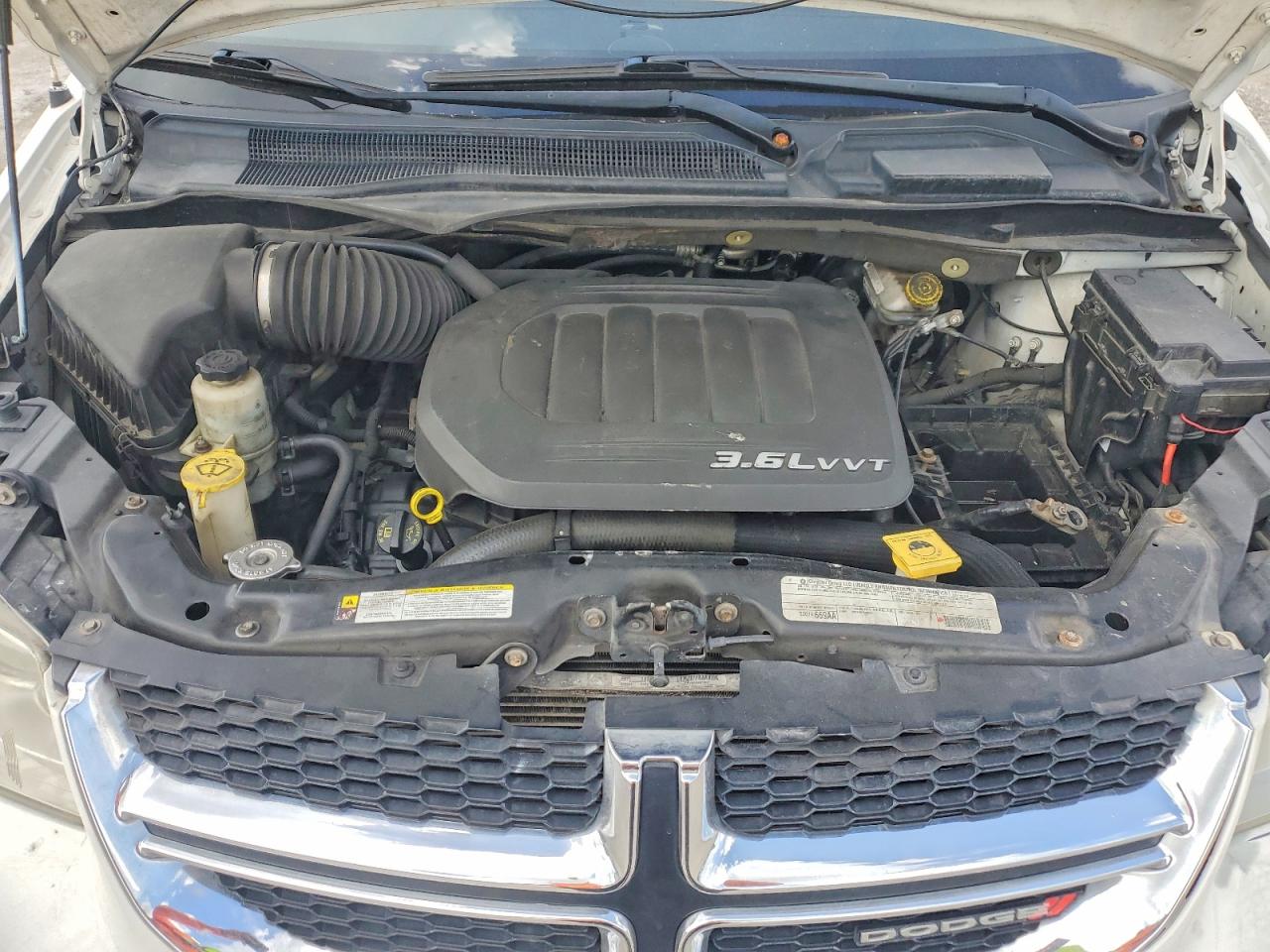 2012 Dodge Grand Caravan Sxt Silver vin: 2C4RDGCG7CR284413