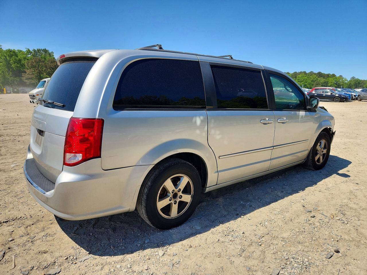 2012 Dodge Grand Caravan Sxt Серебряный vin: 2C4RDGCG7CR365105