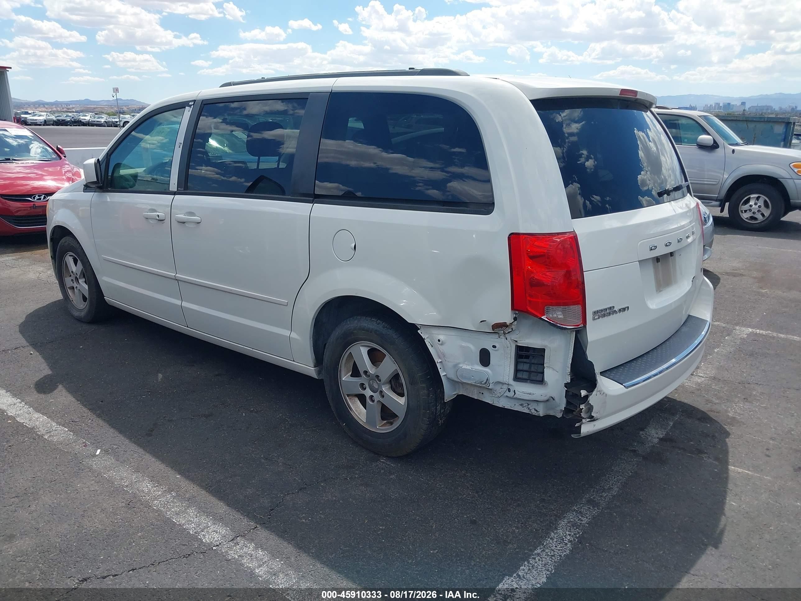 2013 Dodge Grand Caravan Sxt Белый vin: 2C4RDGCG7DR551325