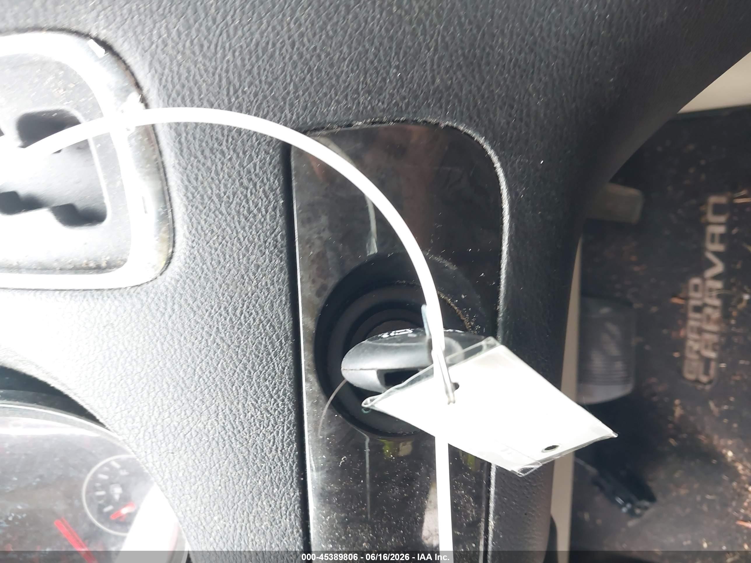 2013 Dodge Grand Caravan Sxt White vin: 2C4RDGCG7DR552247