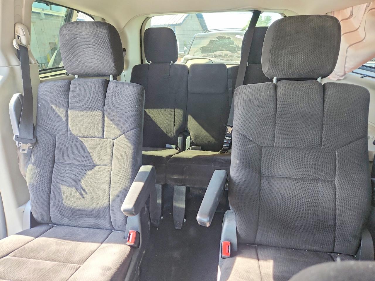 2013 Dodge Grand Caravan Sxt Beige vin: 2C4RDGCG7DR563216