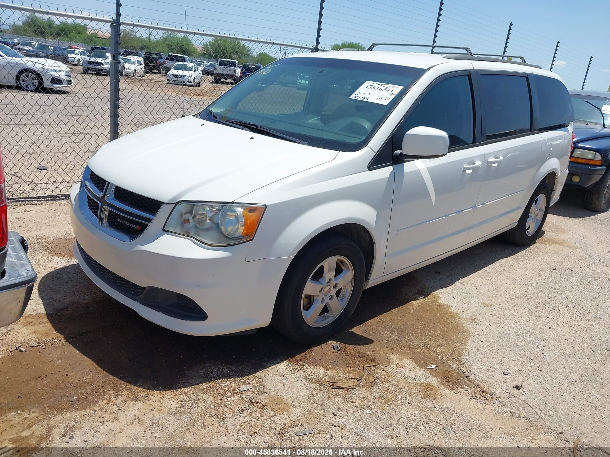 2013 Dodge Grand Caravan Sxt White vin: 2C4RDGCG7DR581540