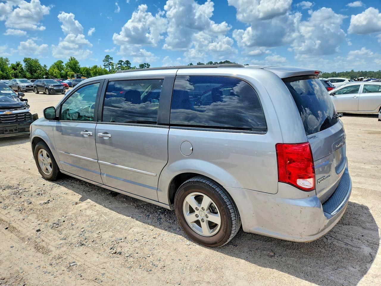 2013 Dodge Grand Caravan Sxt Silver vin: 2C4RDGCG7DR611023