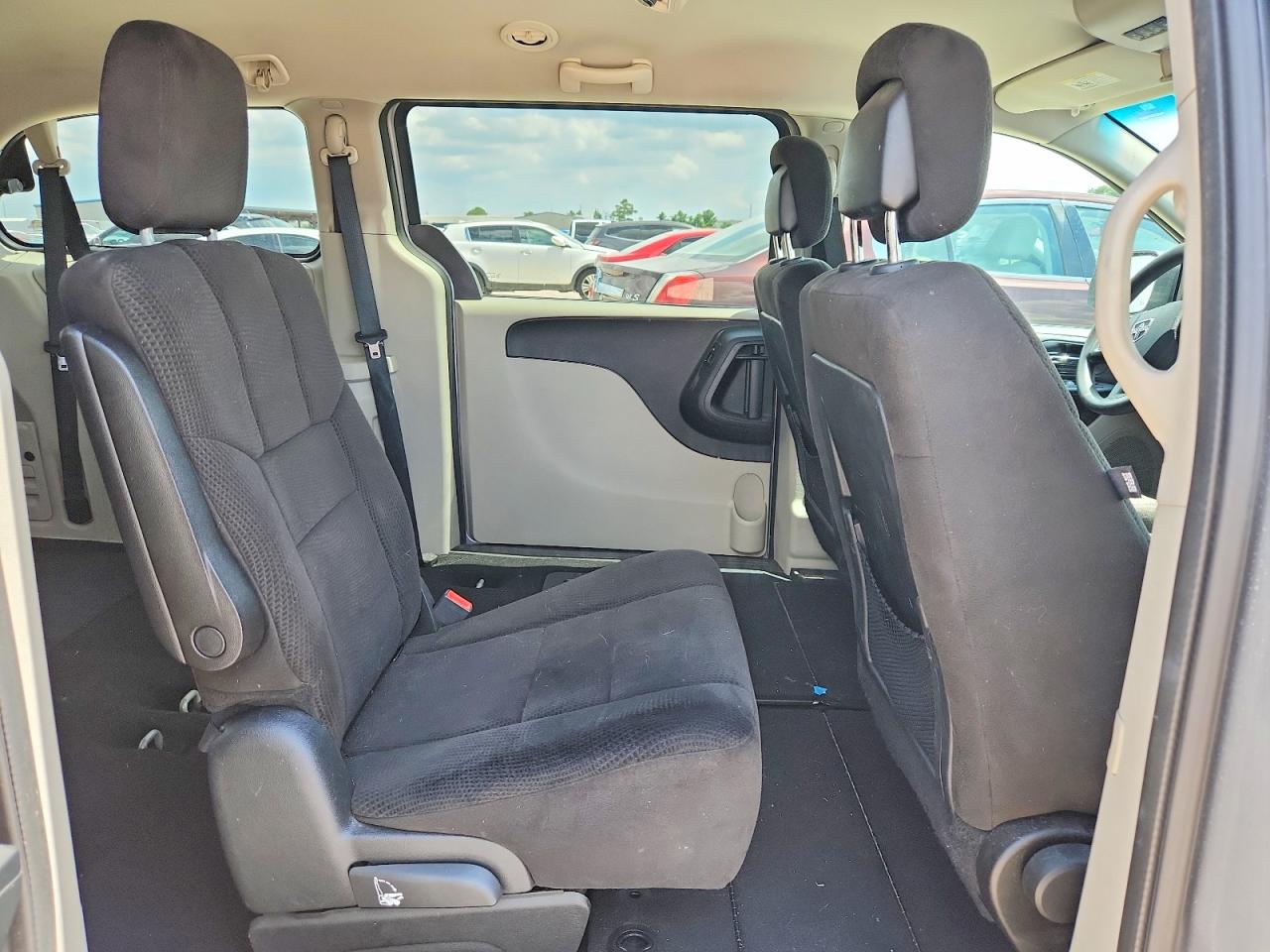 2013 Dodge Grand Caravan Sxt Silver vin: 2C4RDGCG7DR611023