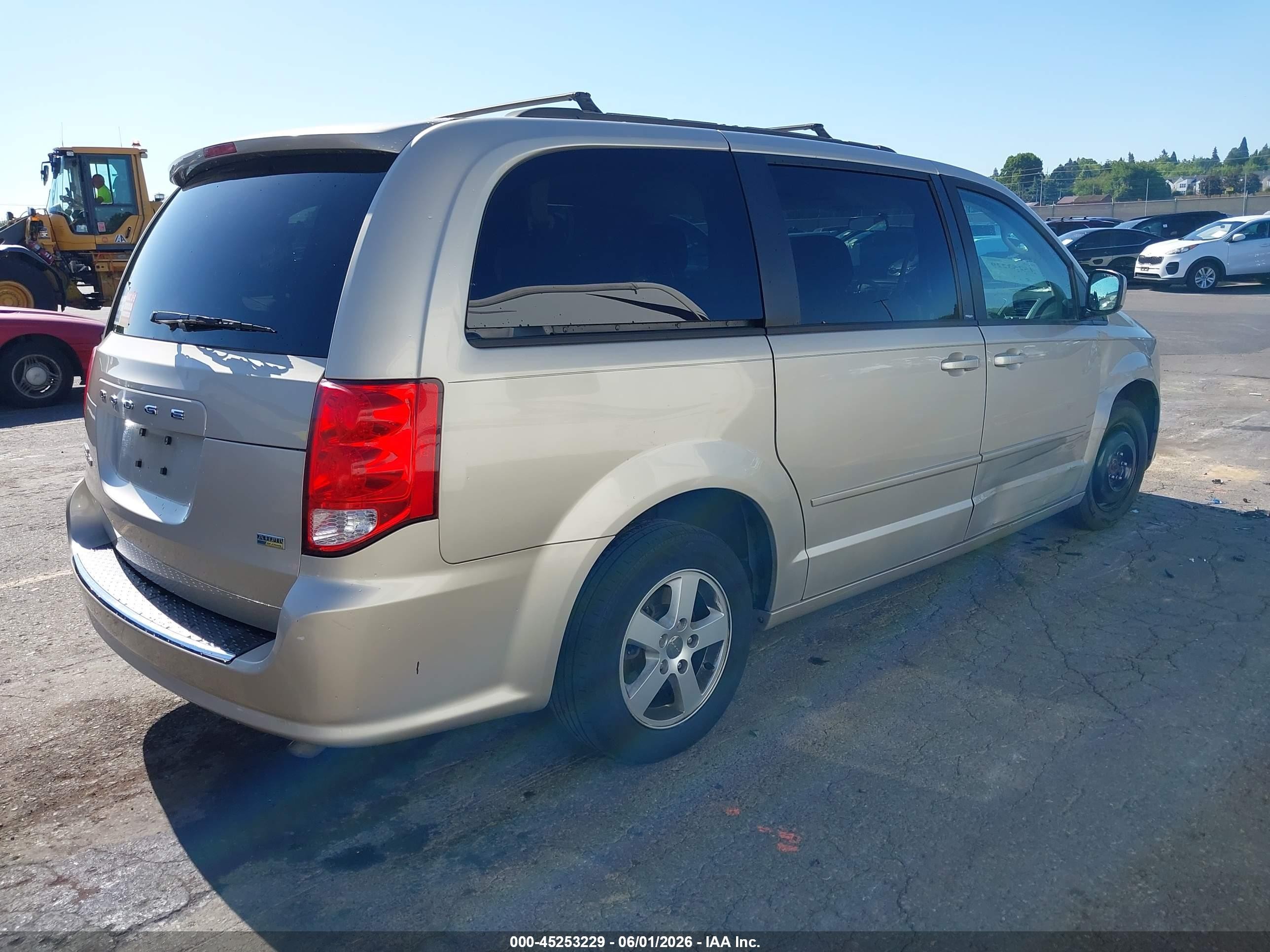 2013 Dodge Grand Caravan Sxt Gold vin: 2C4RDGCG7DR628047