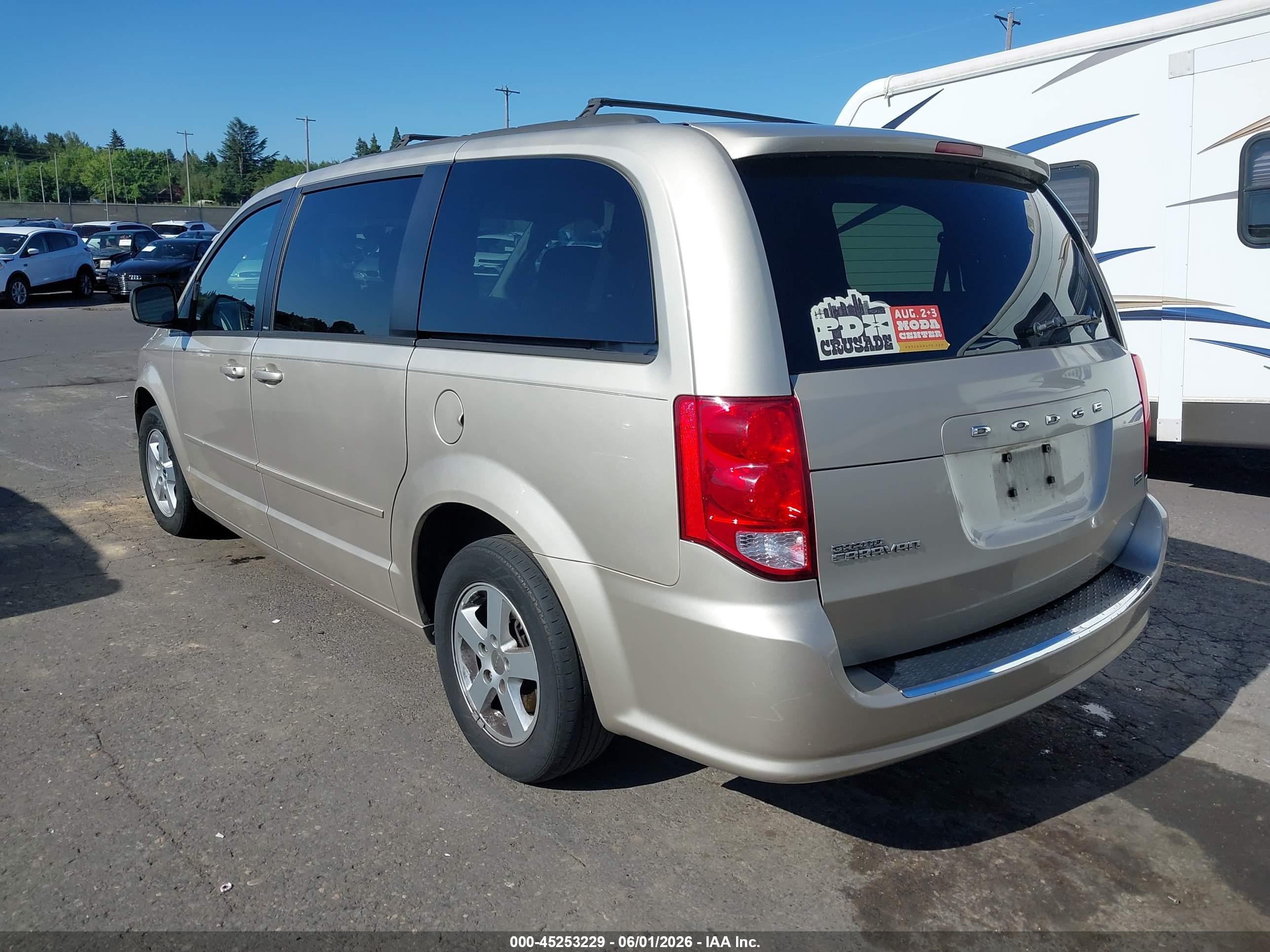 2013 Dodge Grand Caravan Sxt Gold vin: 2C4RDGCG7DR628047