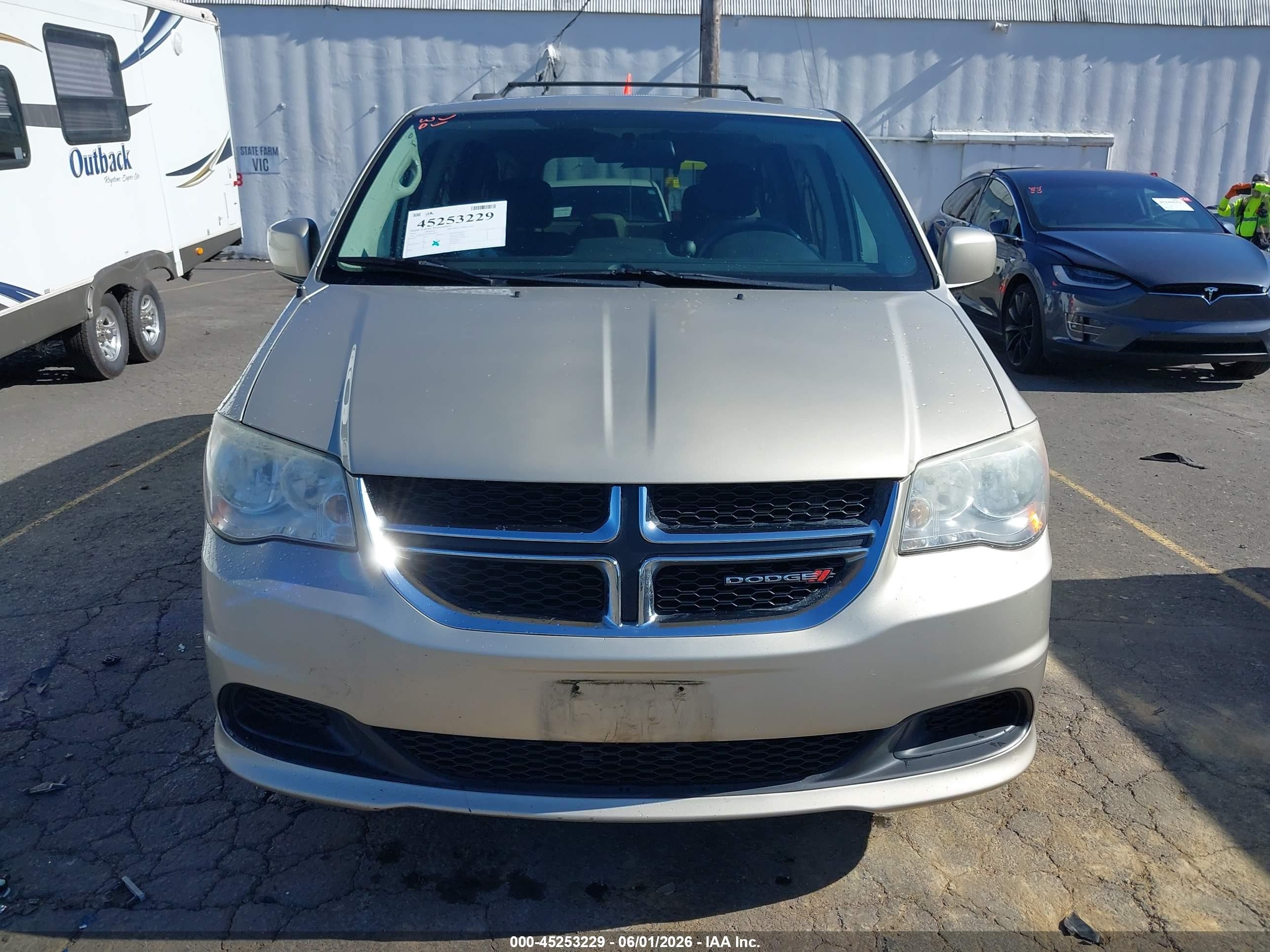2013 Dodge Grand Caravan Sxt Gold vin: 2C4RDGCG7DR628047