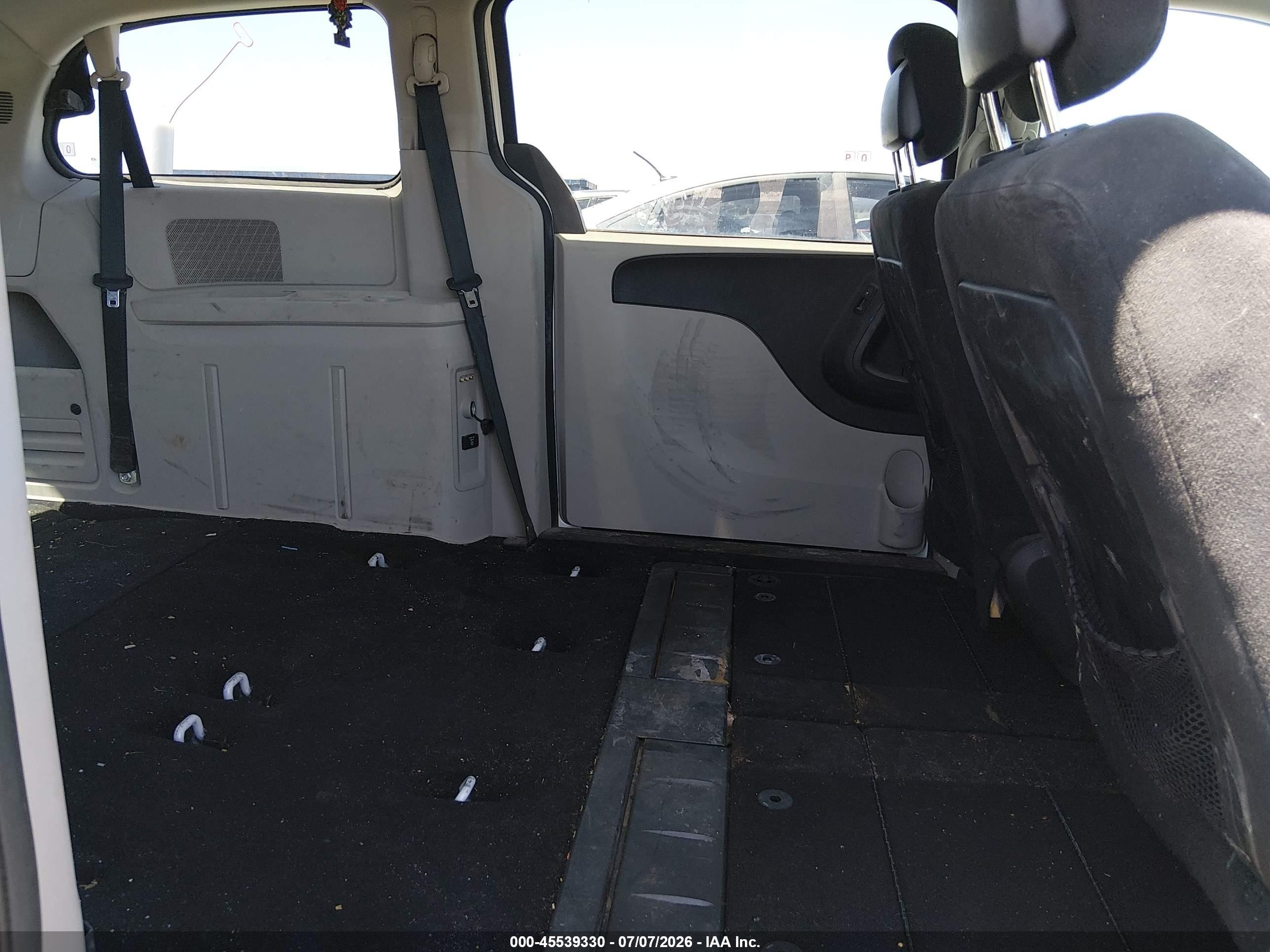 2013 Dodge Grand Caravan Sxt White vin: 2C4RDGCG7DR637363