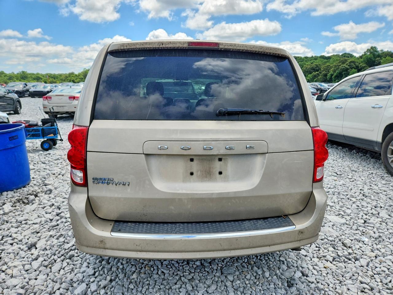 2013 Dodge Grand Caravan Sxt Beige vin: 2C4RDGCG7DR648279